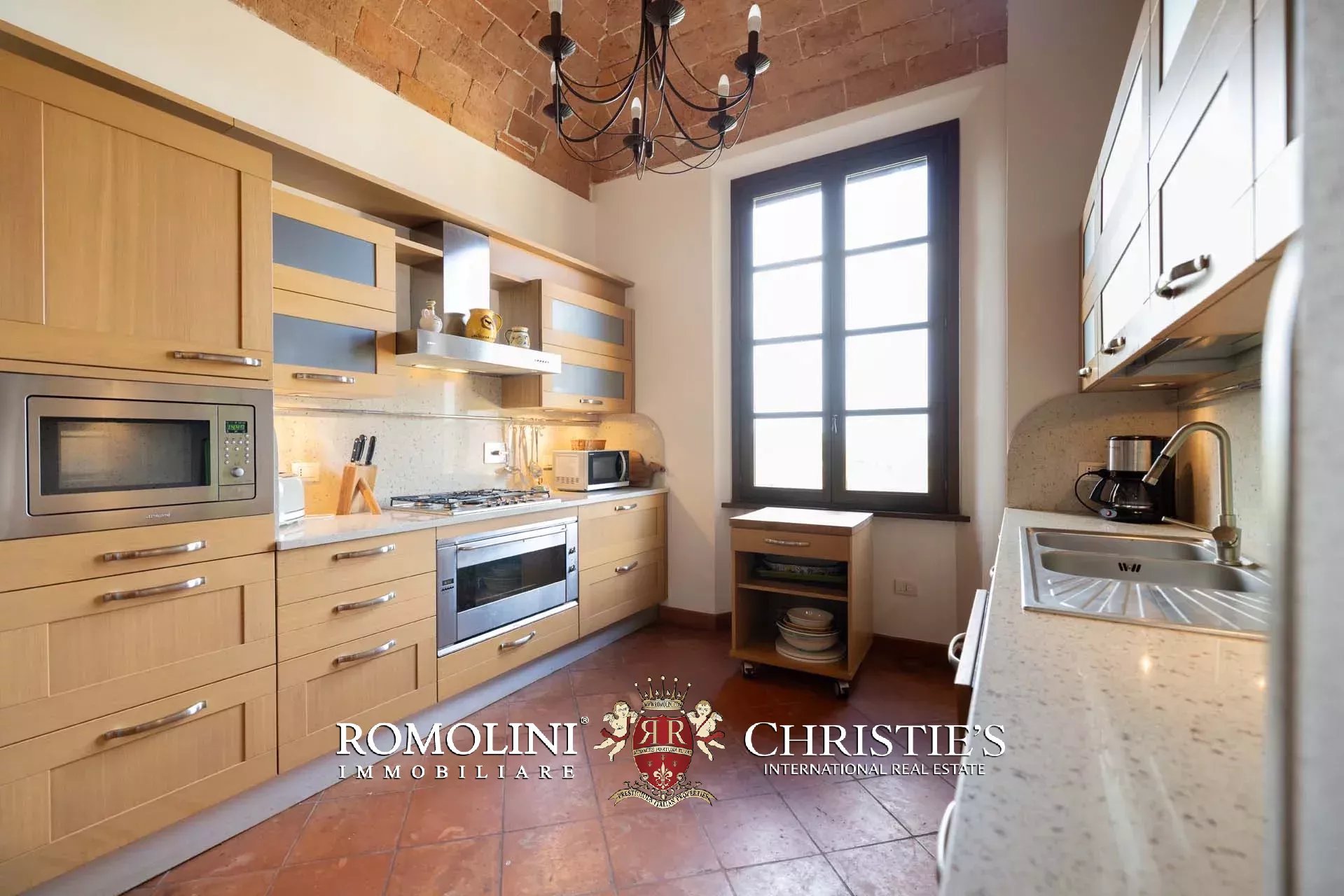 37 Bedroom Villa/Townhouse's Image 153