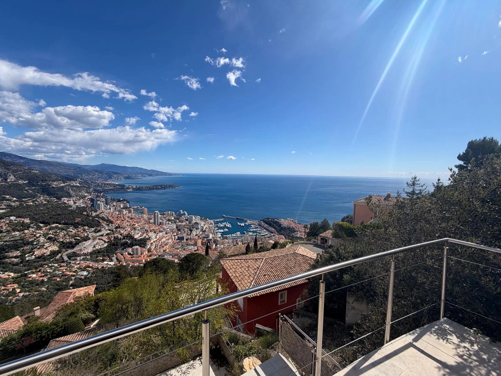 UPPER MONTE CARLO - 400M2 VILLA WITH PANORAMIC SEA AND MONACO VIEWS