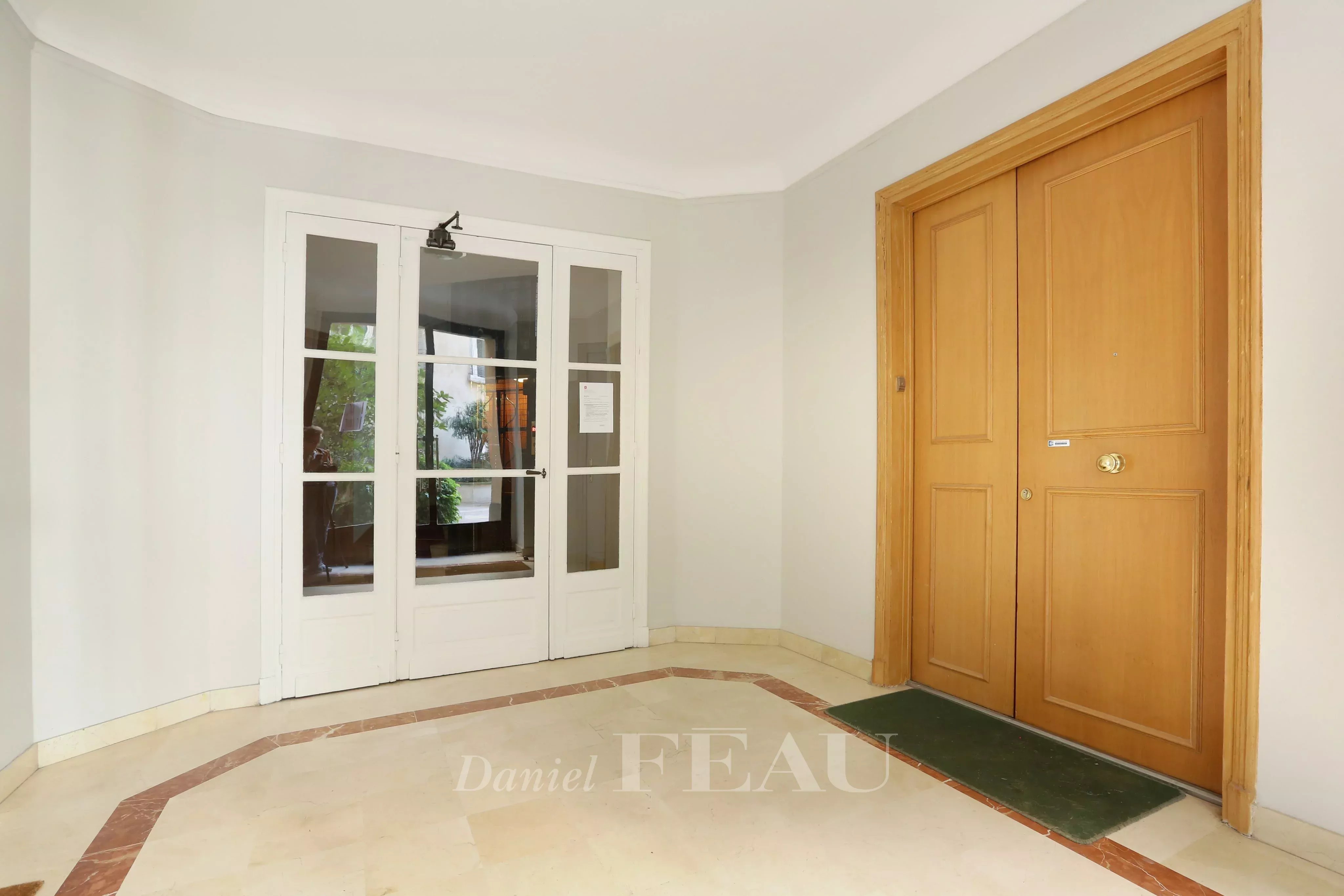 Rental Studio Paris 16th