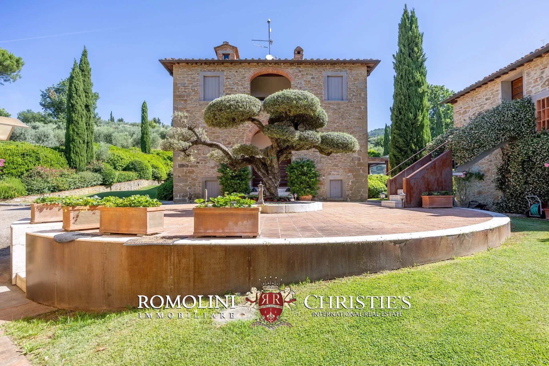 4 Bedroom Villa/Townhouse's Image 17