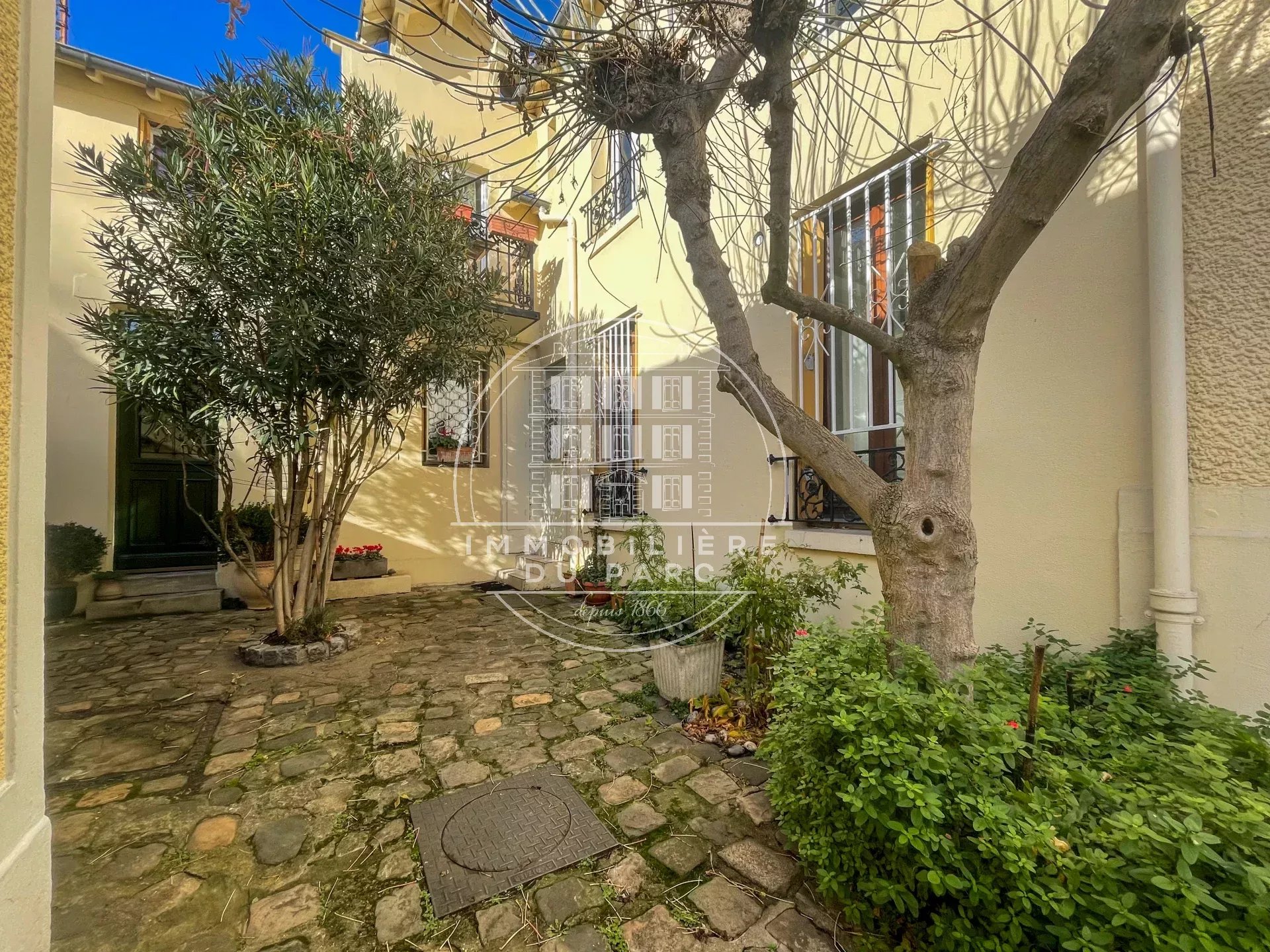 Agence immobilière de 