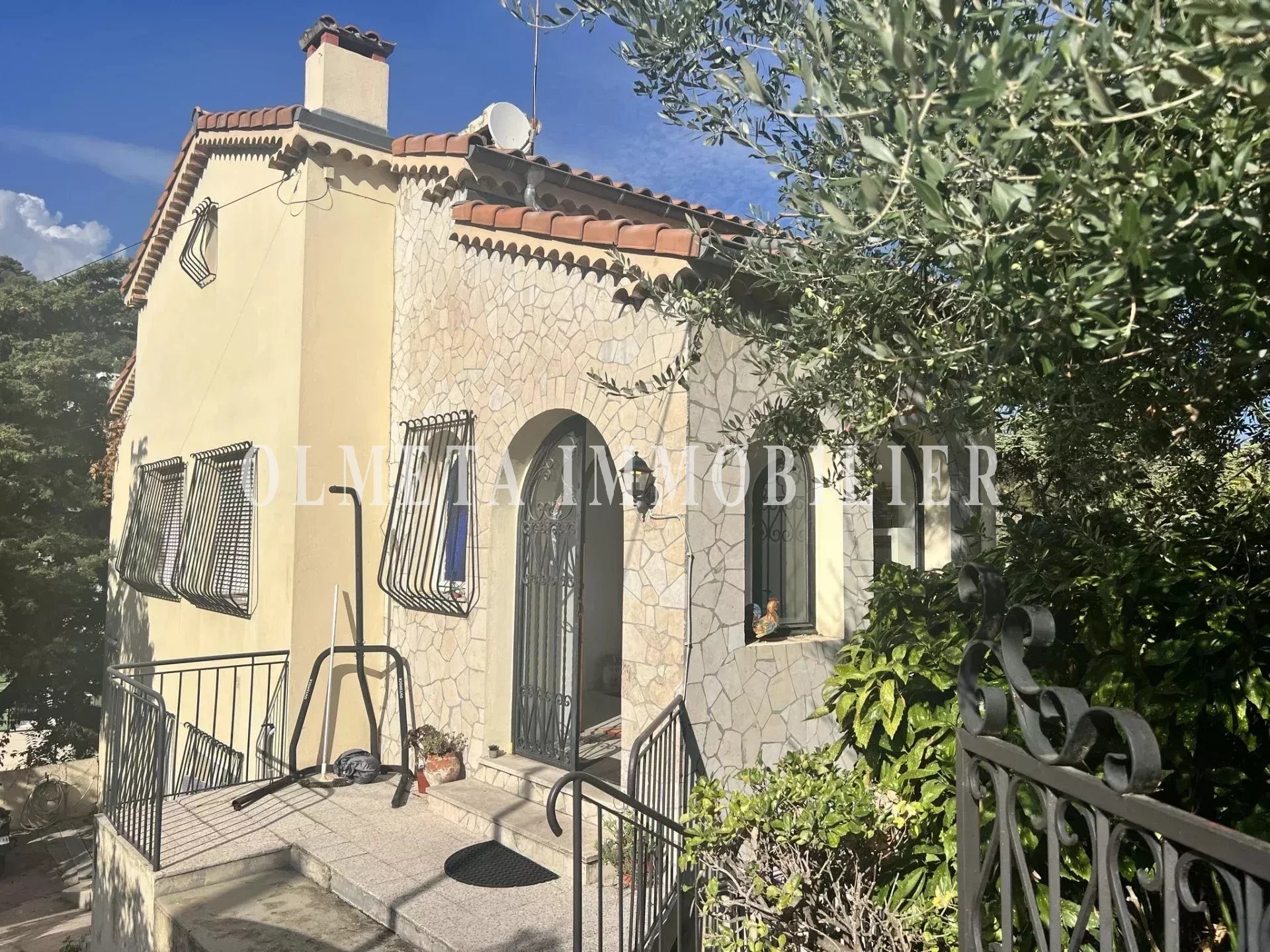 Agence immobilière de 