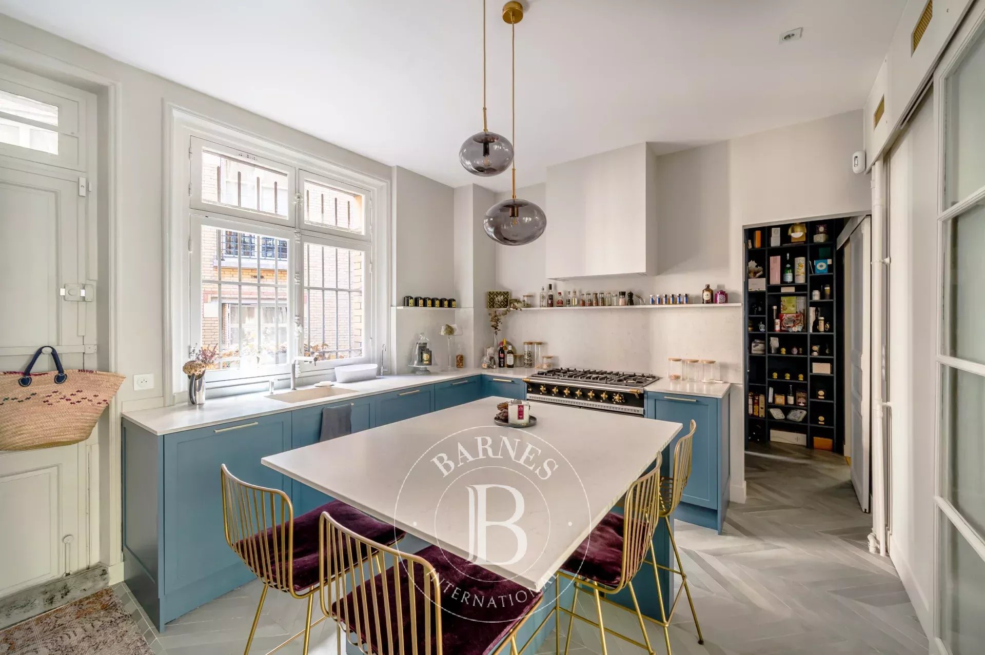 Neuilly Peretti Mairie - renovated family apartment with reception rooms - picture 8
