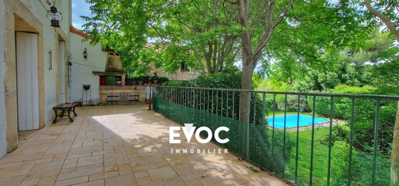 Photo 11 — Maison de maître XIXᵉ à vendre à Montbazin – 185 m², chai, piscine, jardin et dépendances