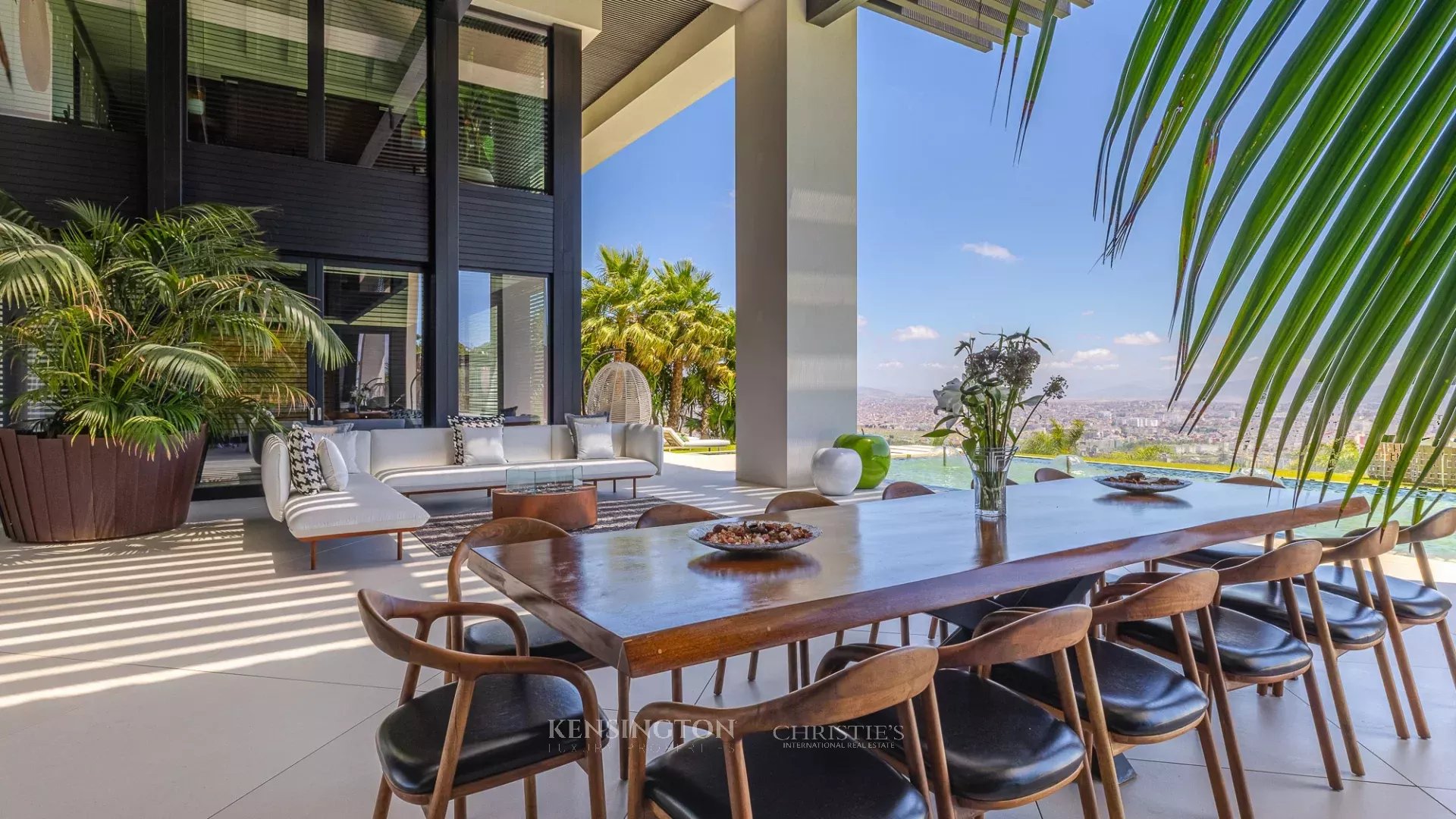 4 Bedroom Villa/Townhouse's Image 18