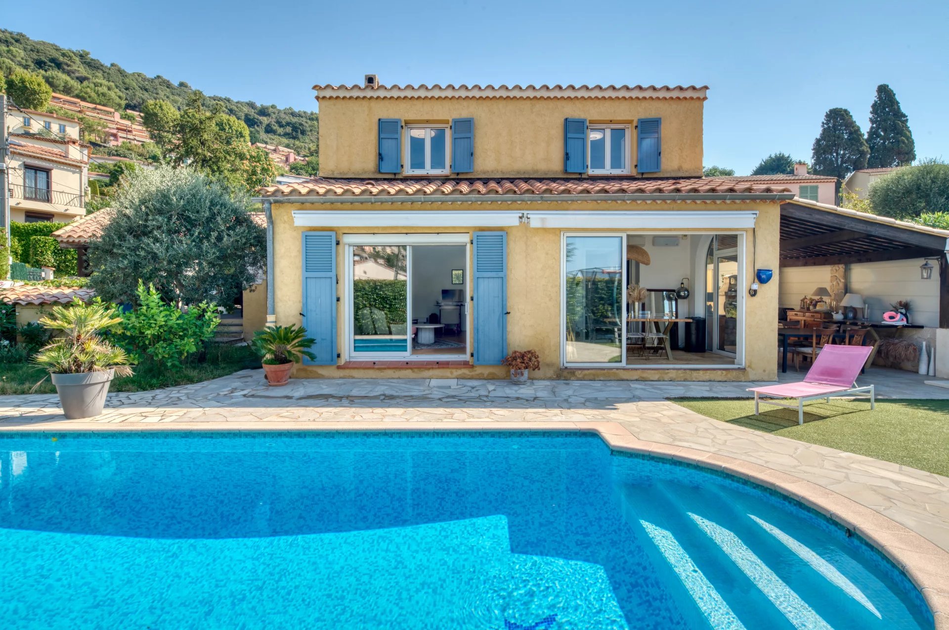 La Turbie – Renovated Provençal villa with swimming pool, just a stone's throw from the village