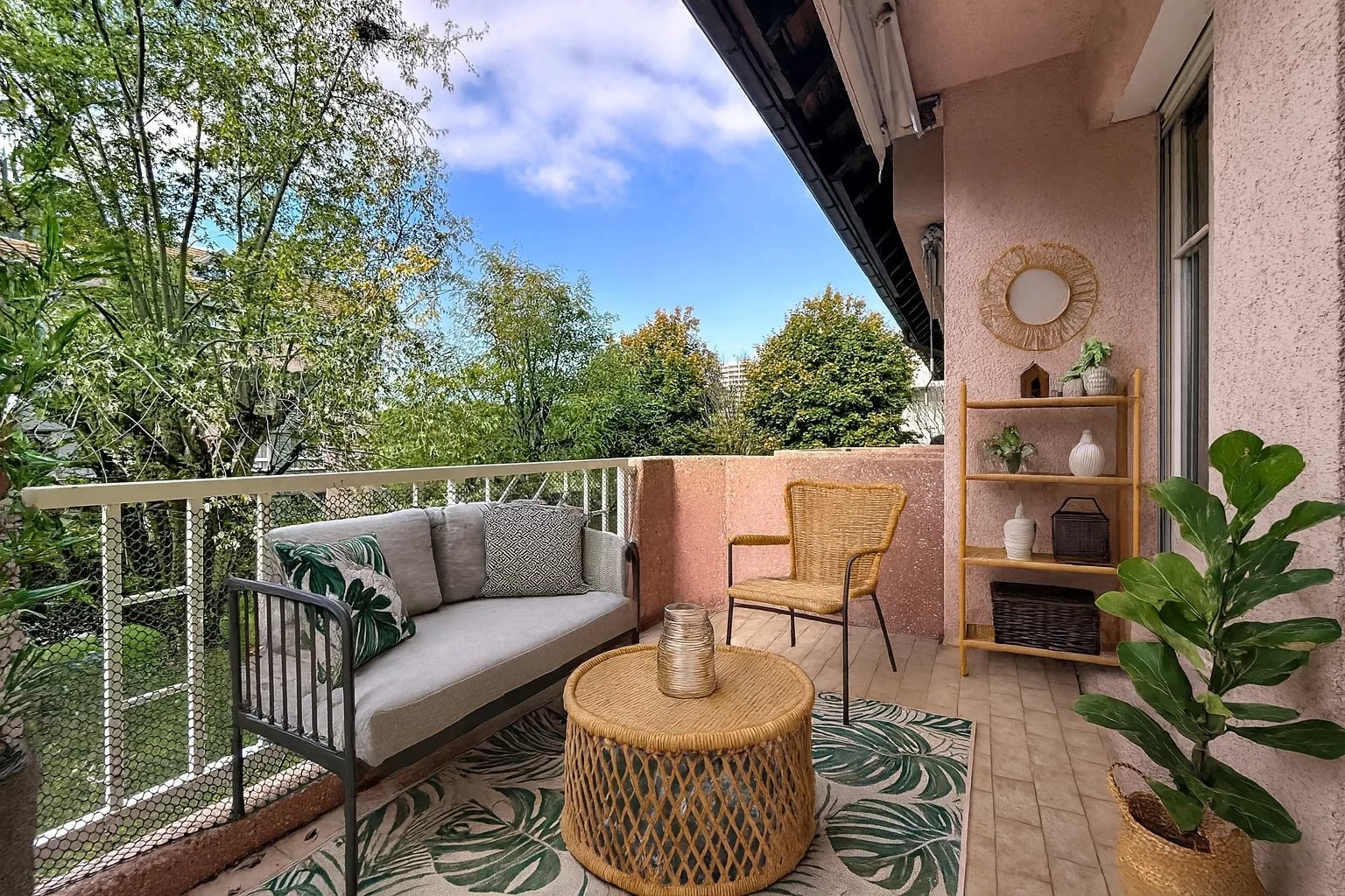 Appartement rénové de 3,5 pièces