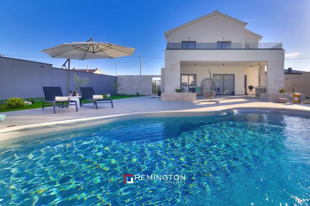 4 Bedroom Villa/Townhouse's Image 21