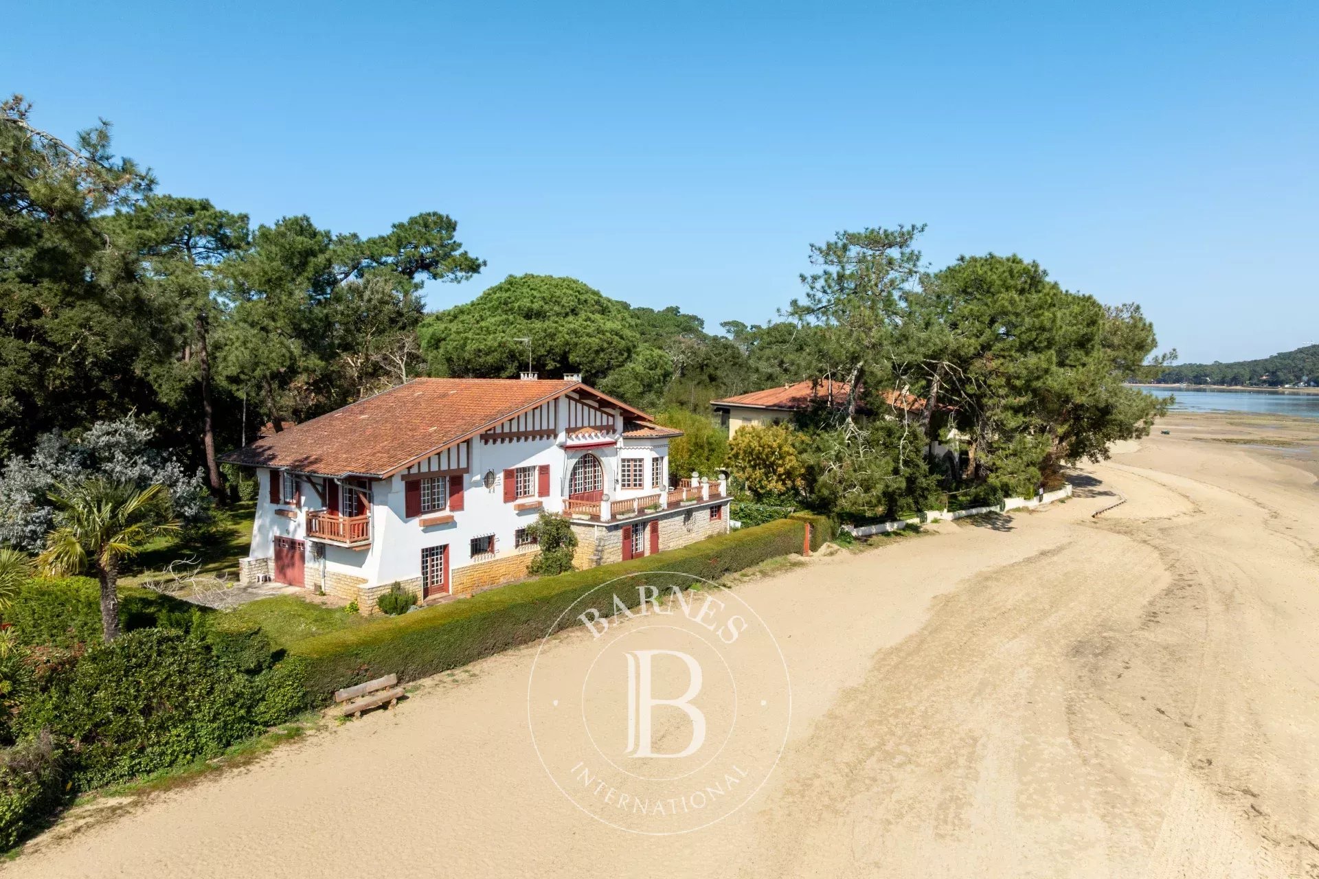 Maison Hossegor  -  ref 84679106 (picture 1)