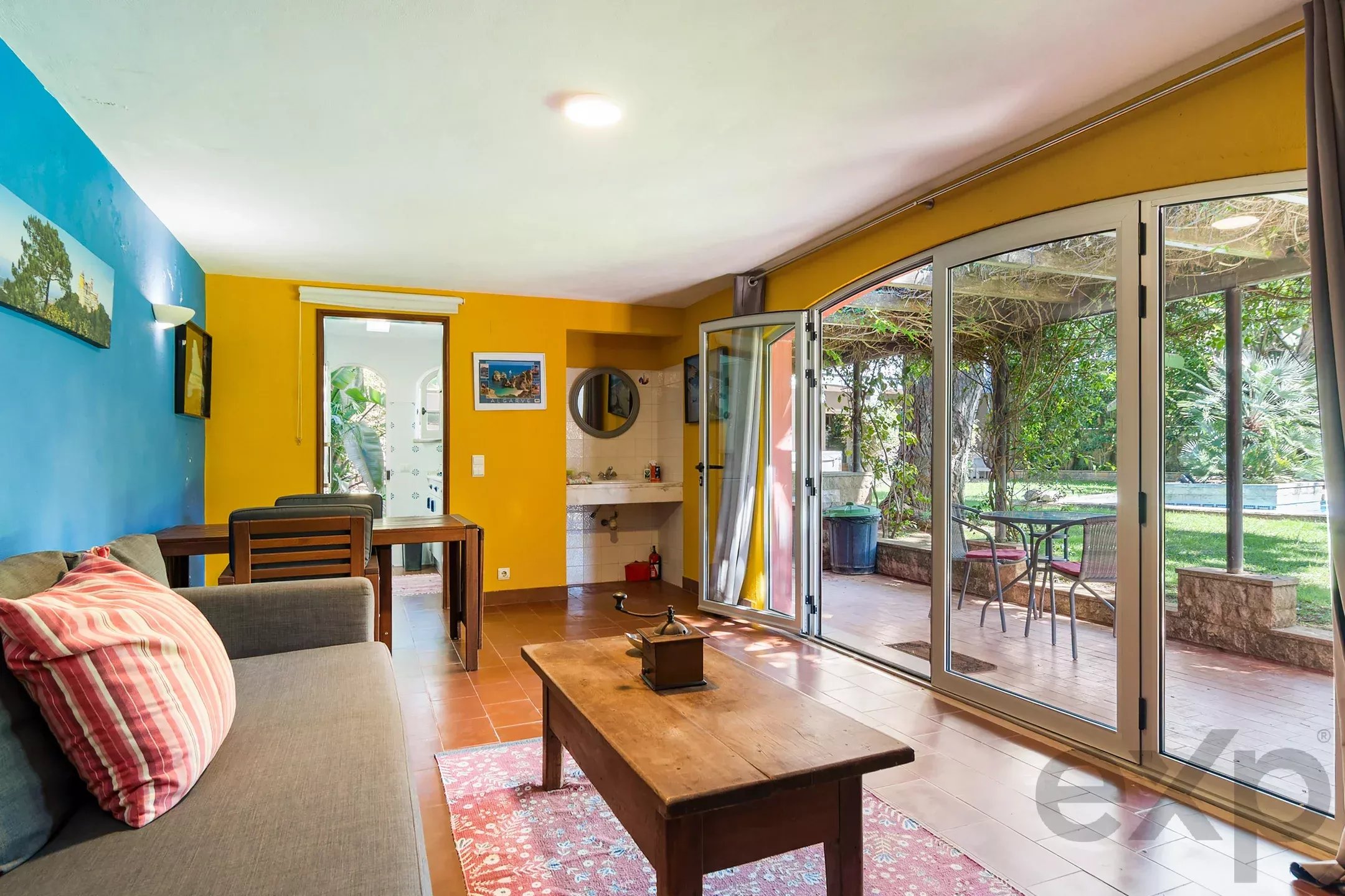 Cascais, Quinta da Bicuda - T4+2 House, Elegant with Pool, Garden, and Spacious Terraces 2750-704 image 29