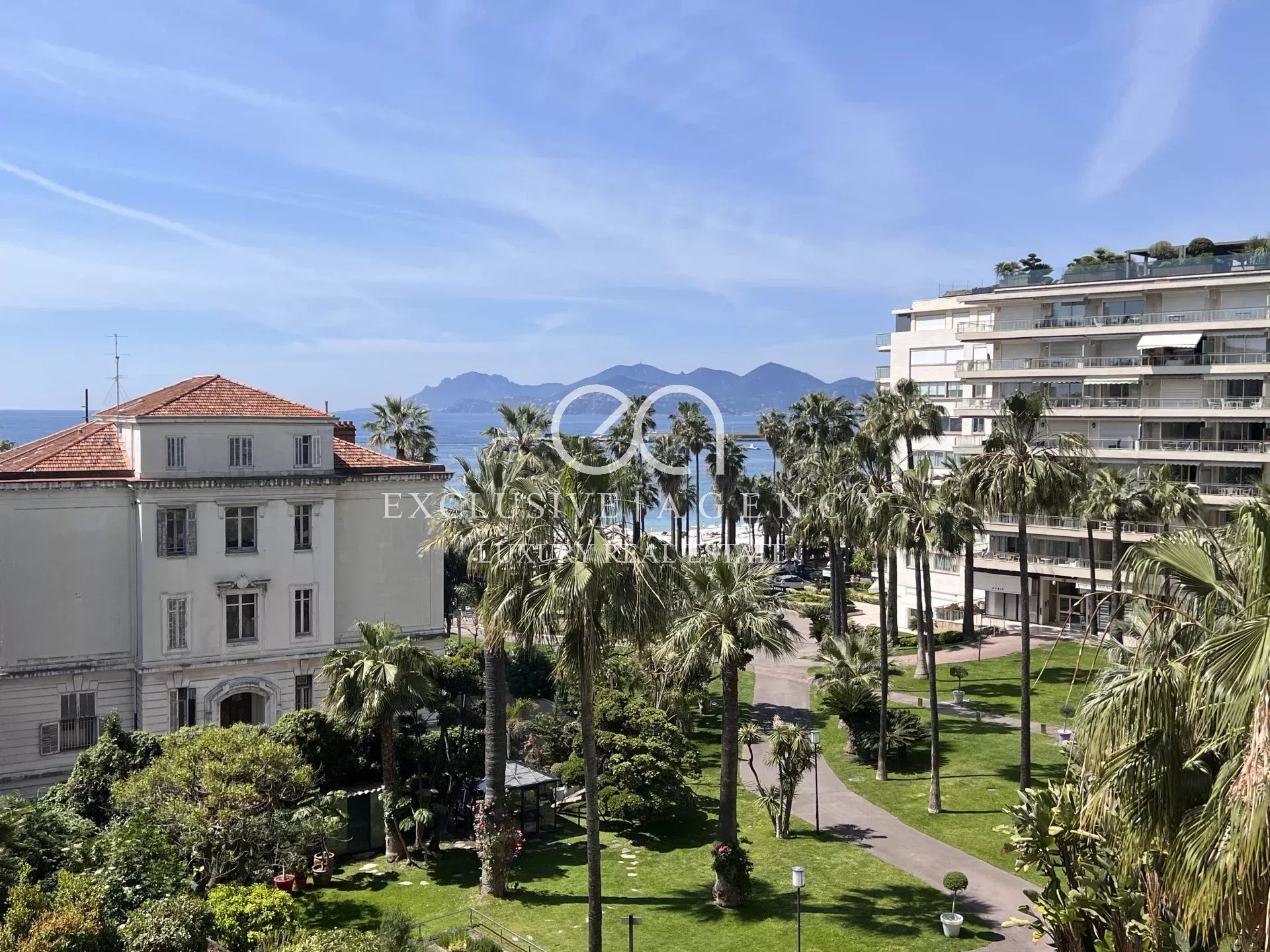 CANNES CROISETTE APPARTEMENT 5 PIECES 165M² BALCON