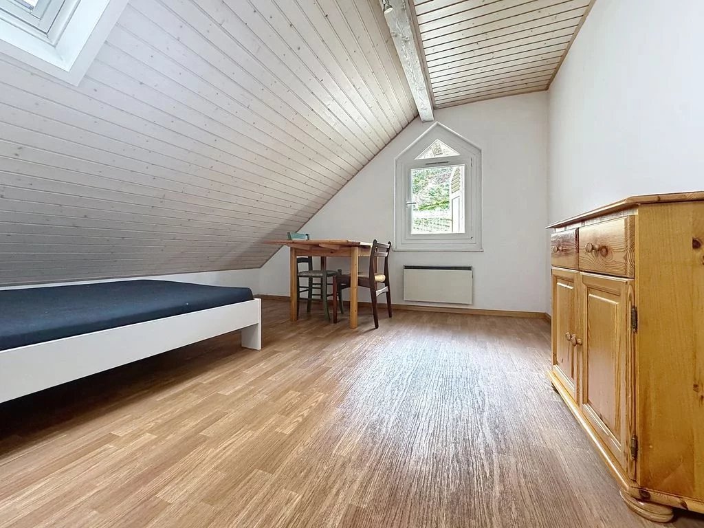 A louer à Sierre, charmant studio avec belle hauteur sous plafond - Photo 2