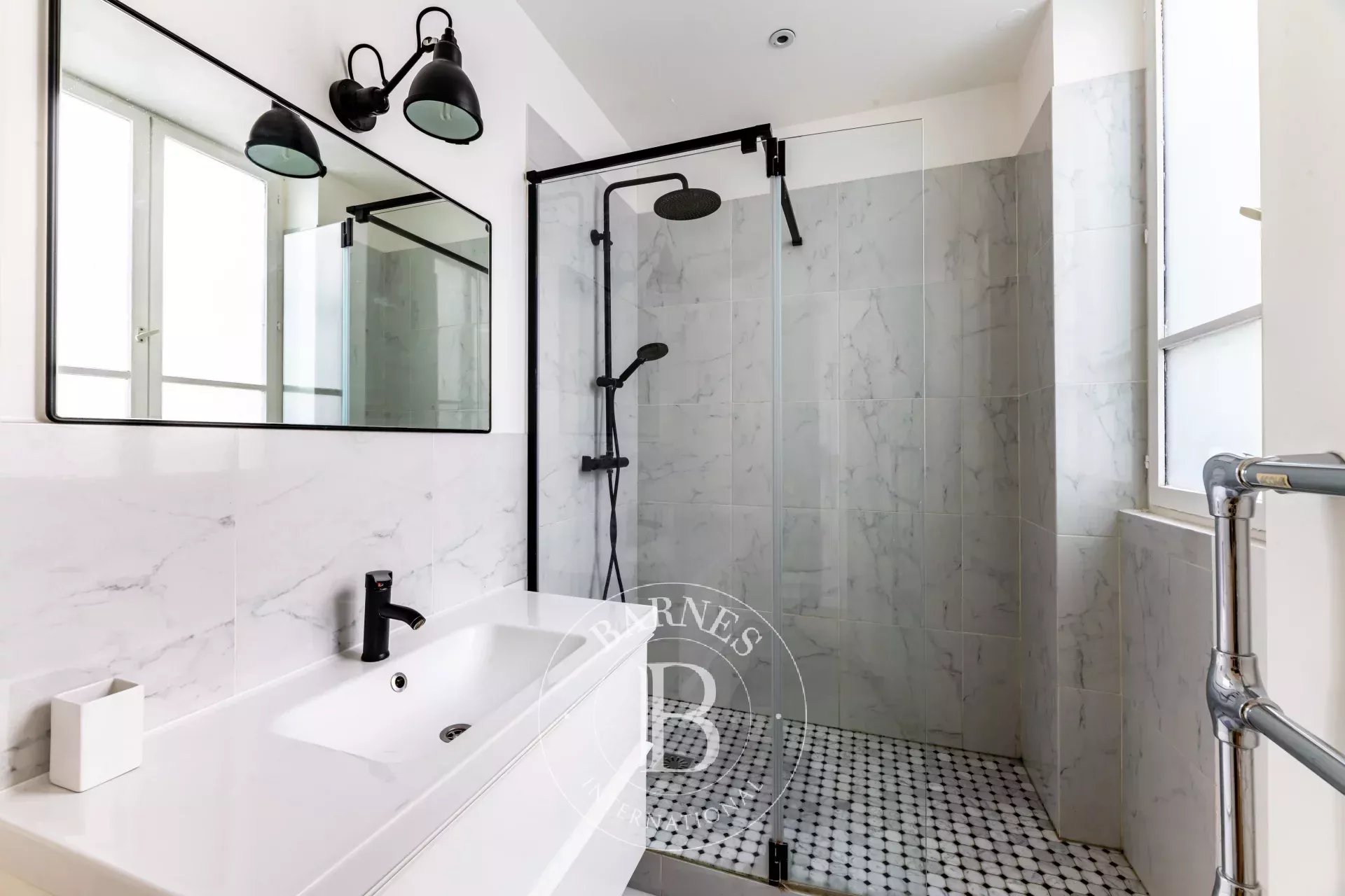 Daire Paris 1er - picture 10