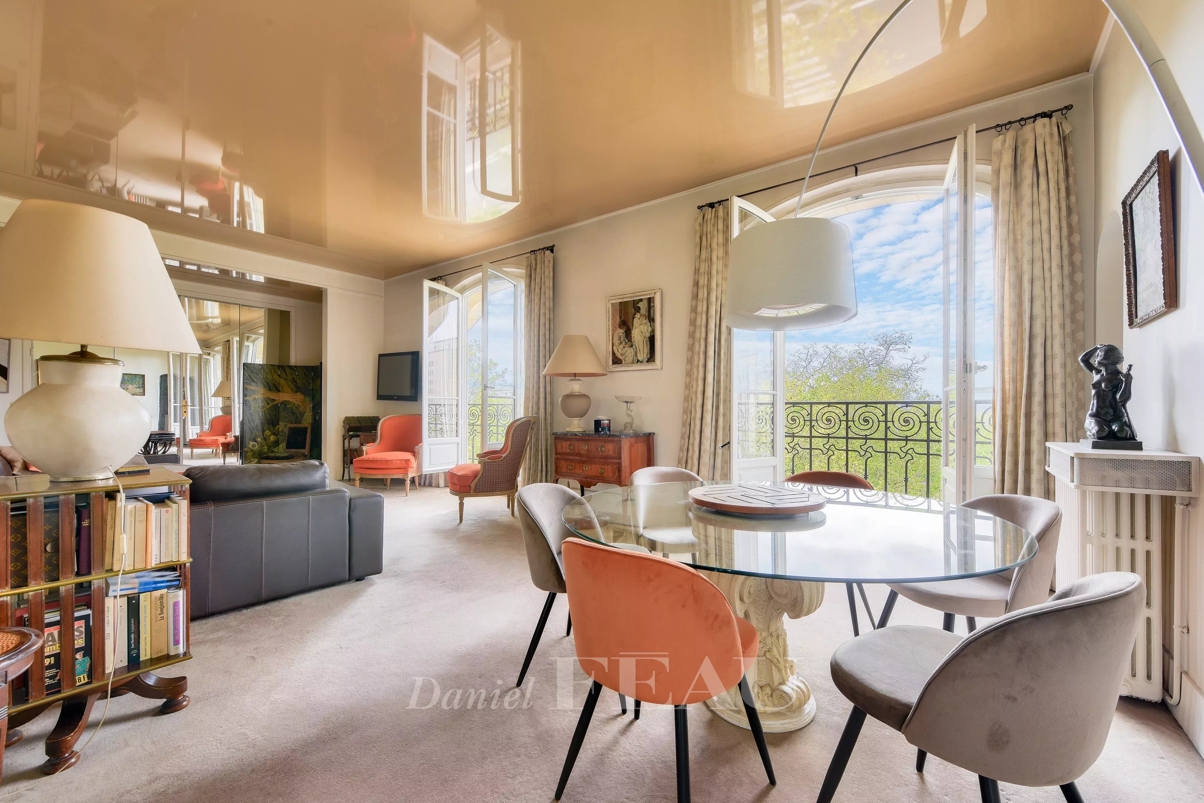 Séjour, salle à manger exposition plein ouest très ensoleillé