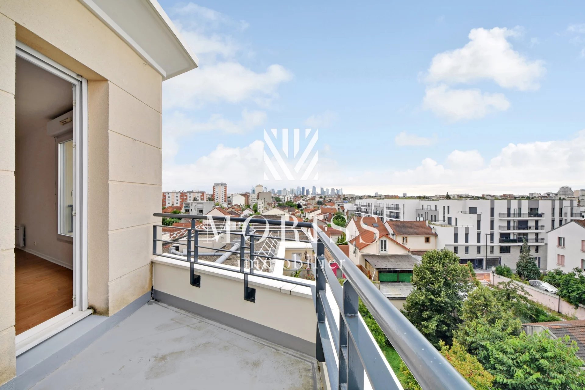 BOIS COLOMBES - Appartement familial de 88 M2 + 17M2 d’extérieur - Image Array