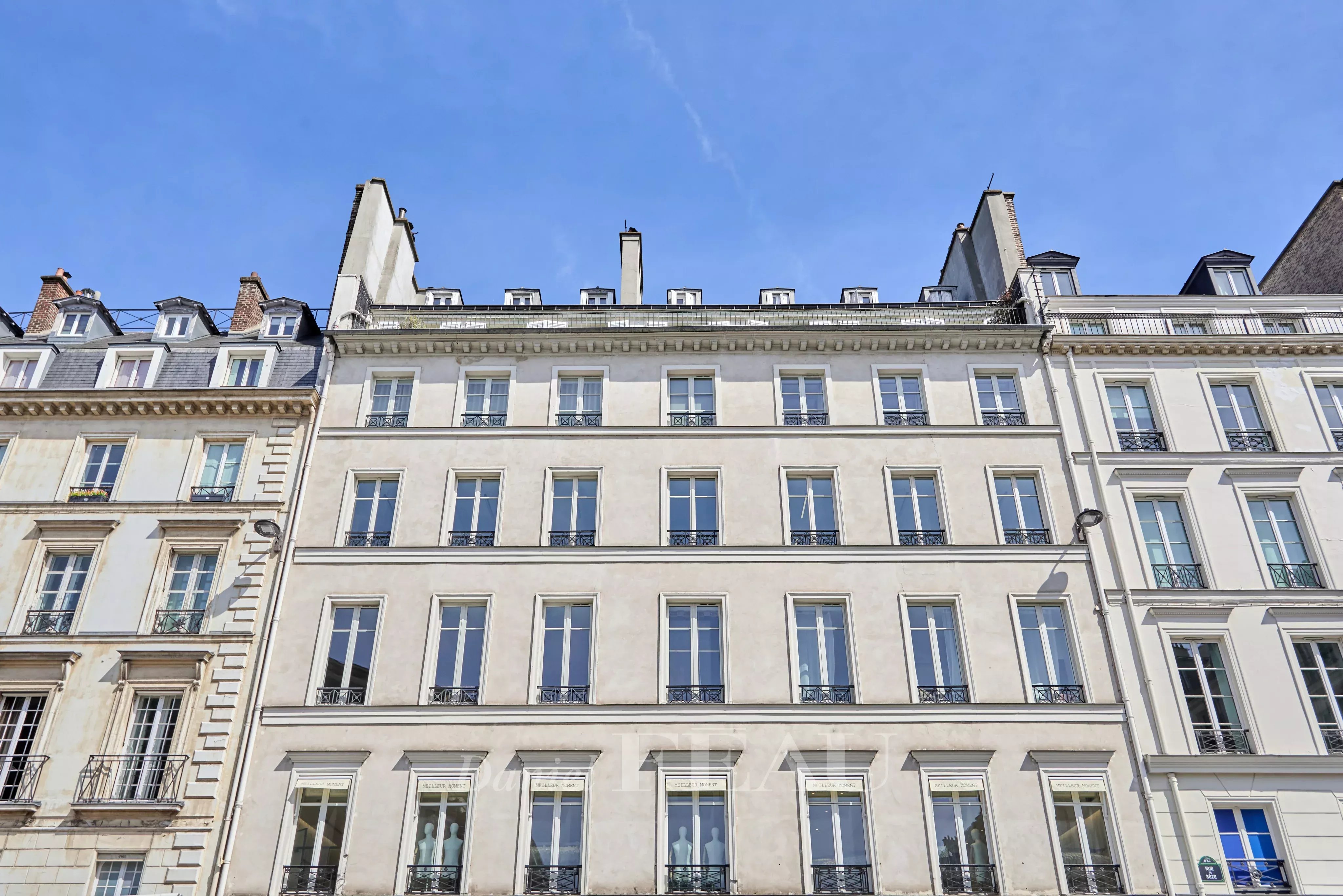 Location Appartement Paris 8ème
