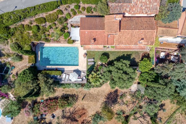 Luxury Provencal Villa in Théoule-sur-Mer with Sea Views & Pool — photo 2
