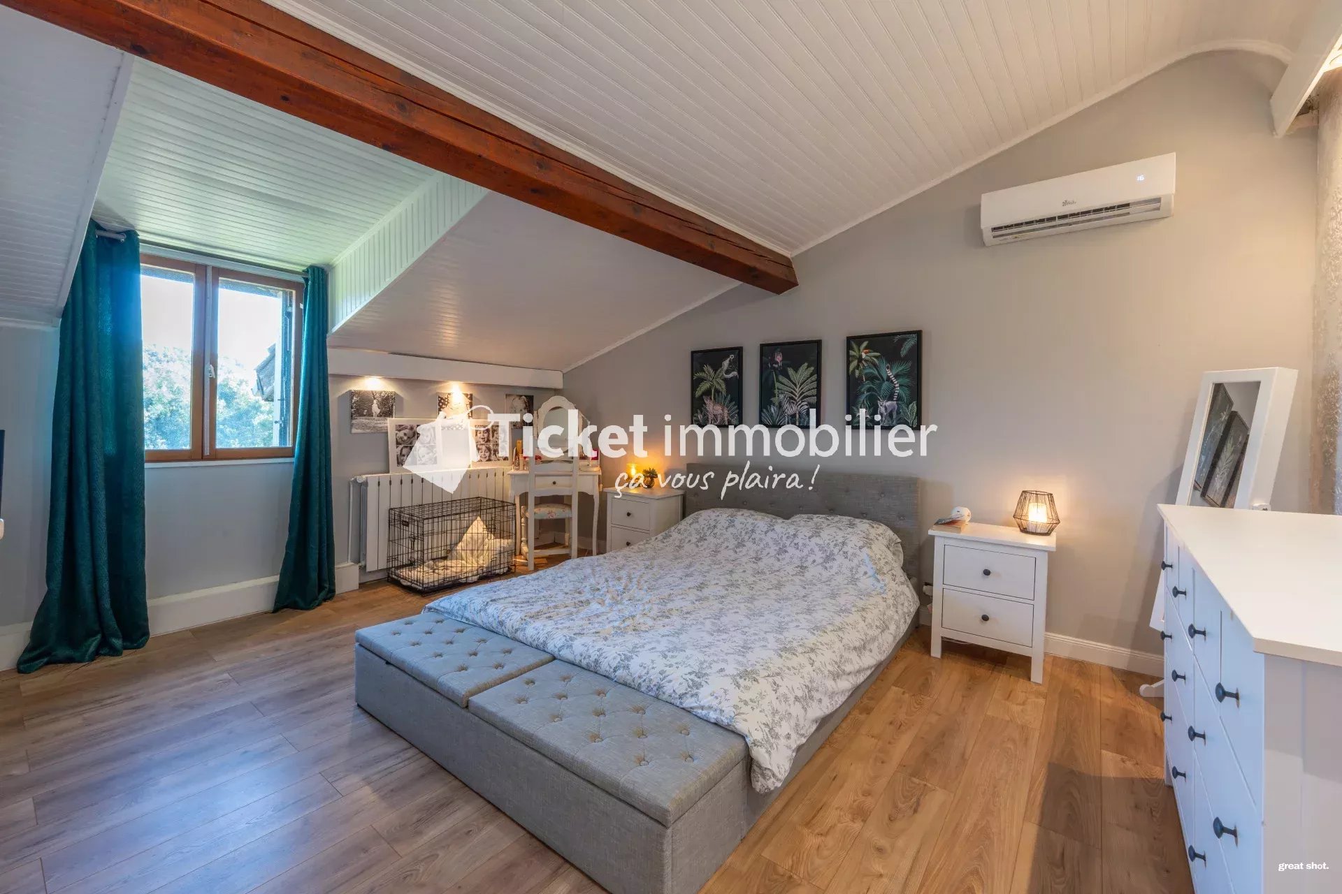 THIL - Maison T5 de 226m2 avec piscine, terrain de 9000m2 et dépendance à rénover — photo 8