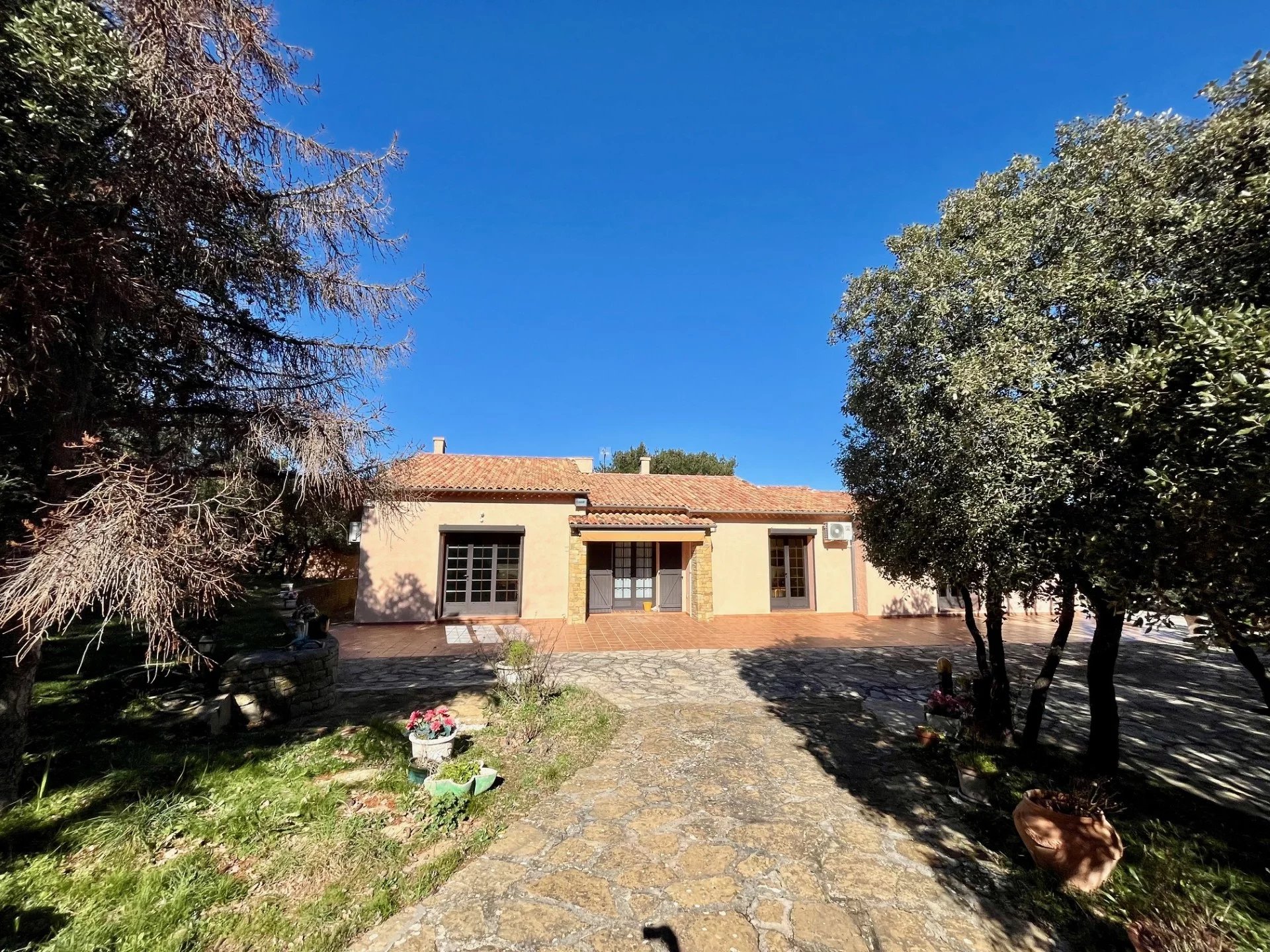 Sale House Évenos
