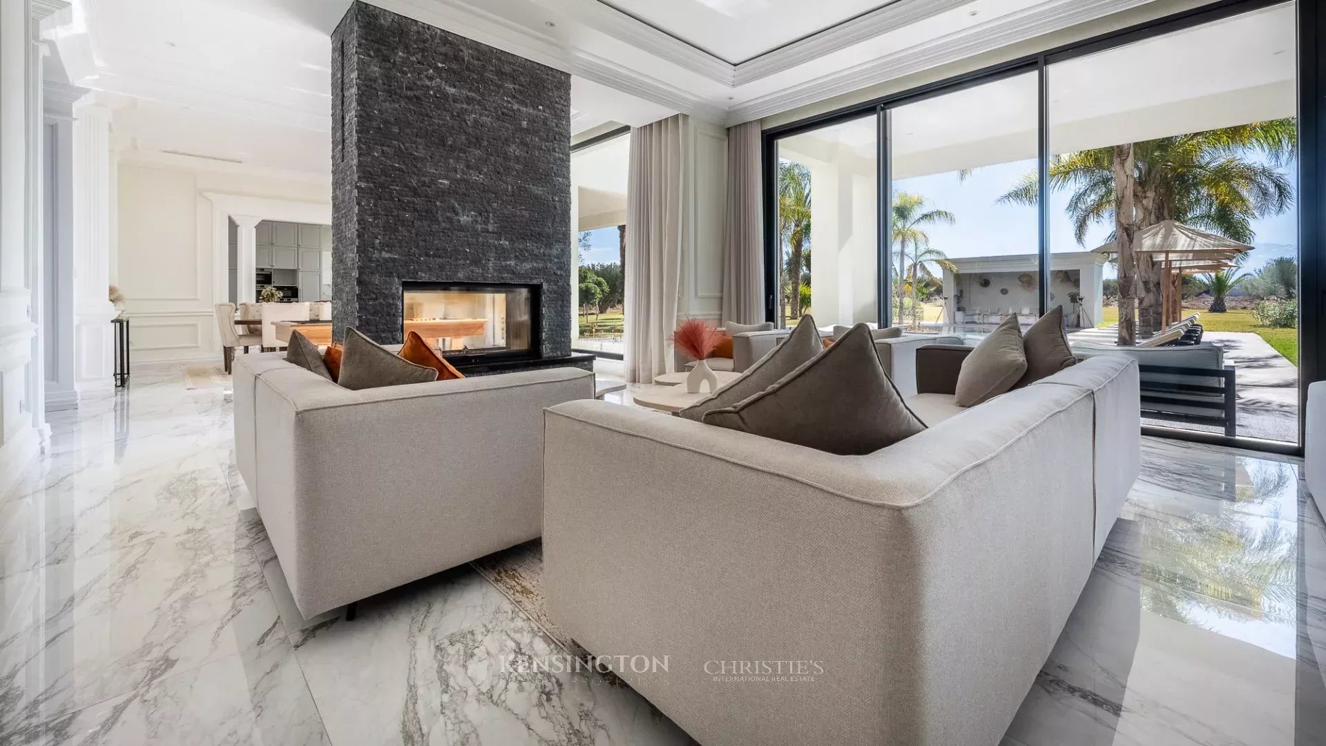 5 Bedroom Villa/Townhouse's Image 16