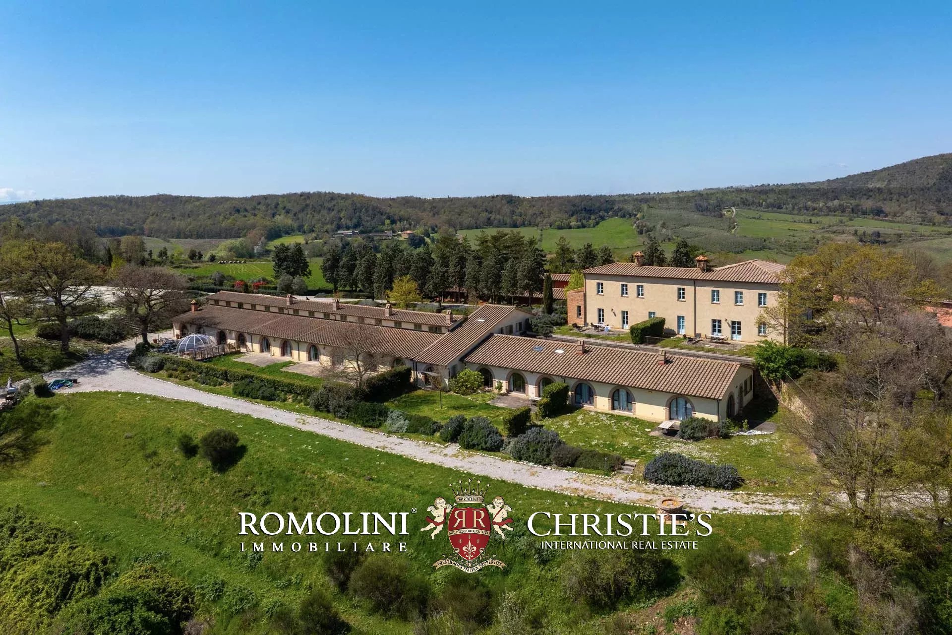 LUXUSANLAGE MIT 19 WOHNUNGEN IN DER TOSKANA, VAL D'ORCIA