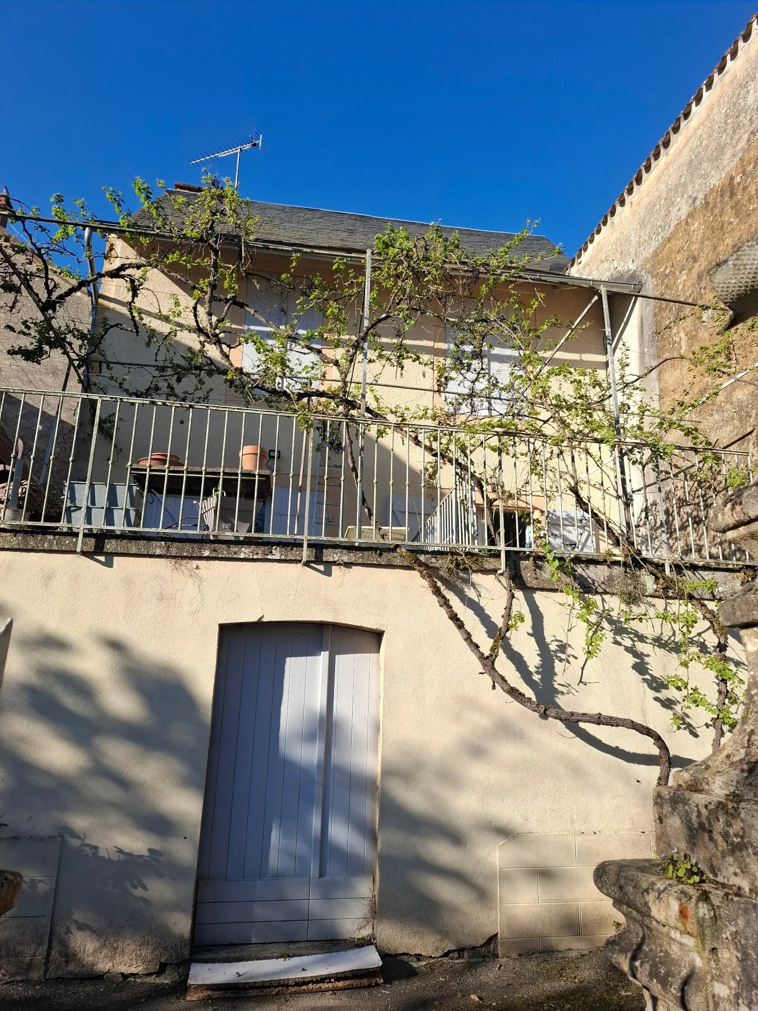 Maison de village de rapport