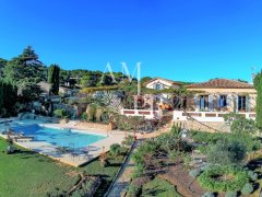 Great potential- Amazing sea view villa - Antibes — photo 2 of 7