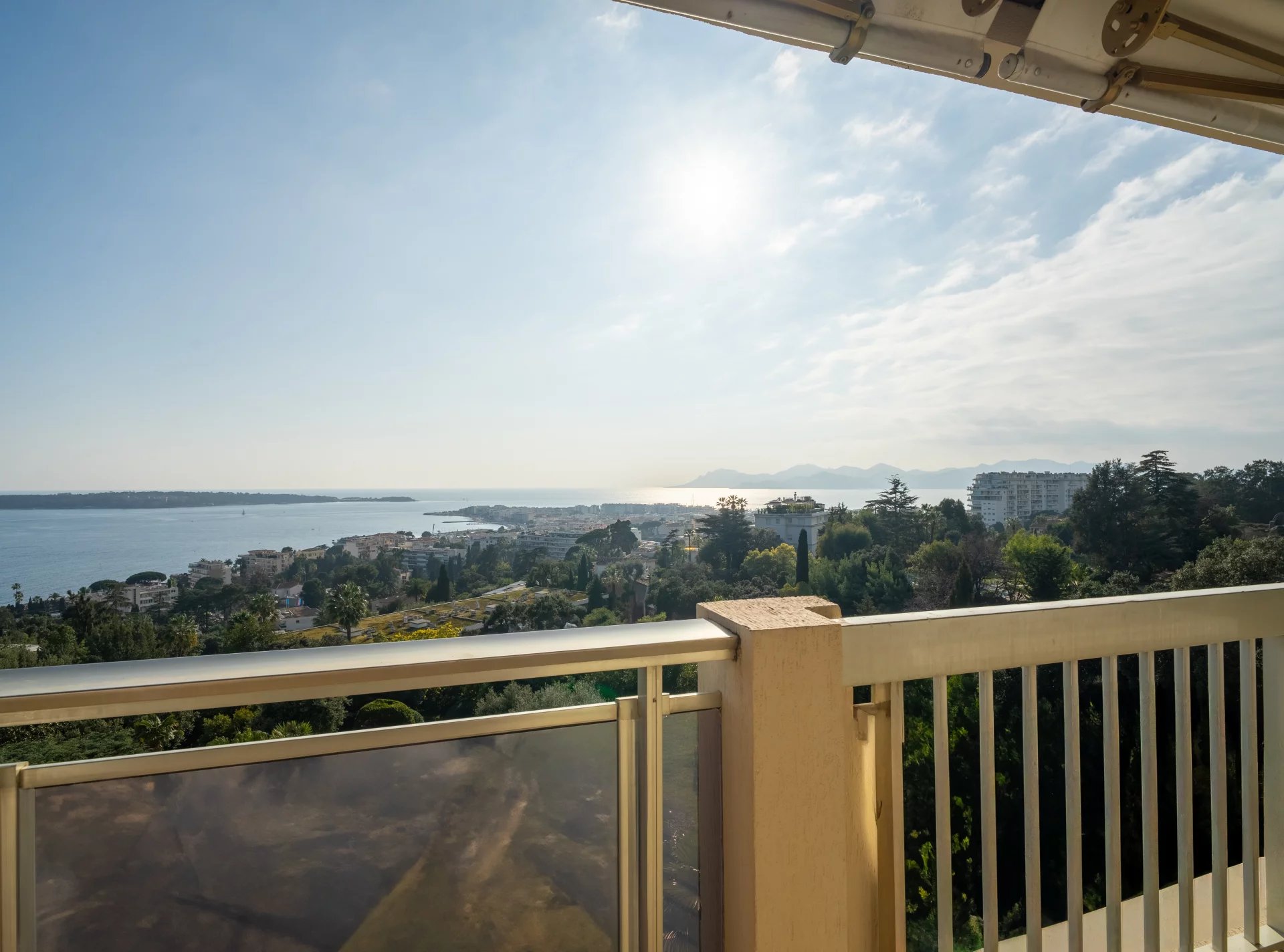 Qlistings - 2 Bedrooms - Apartment - Alpes-Maritimes - For Sale - 10652 Property Image