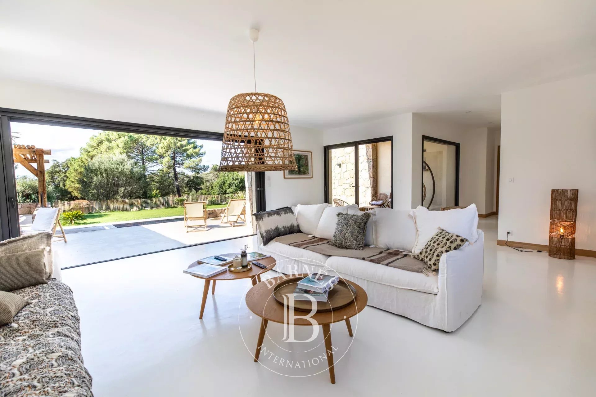 Villa Sainte-Lucie-de-Porto-Vecchio  -  ref 4040921 (picture 2)