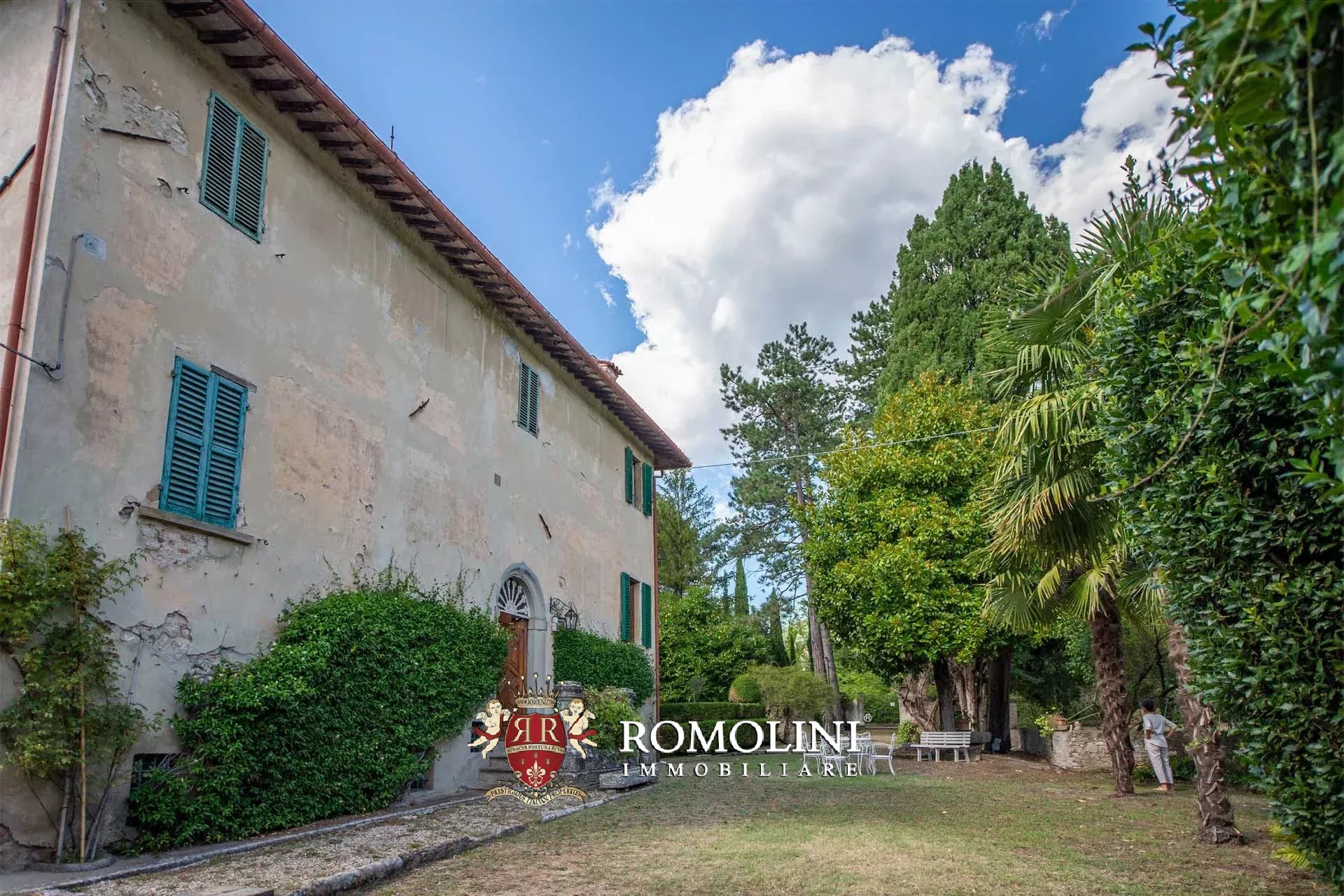 6 Bedroom Villa/Townhouse's Image 12