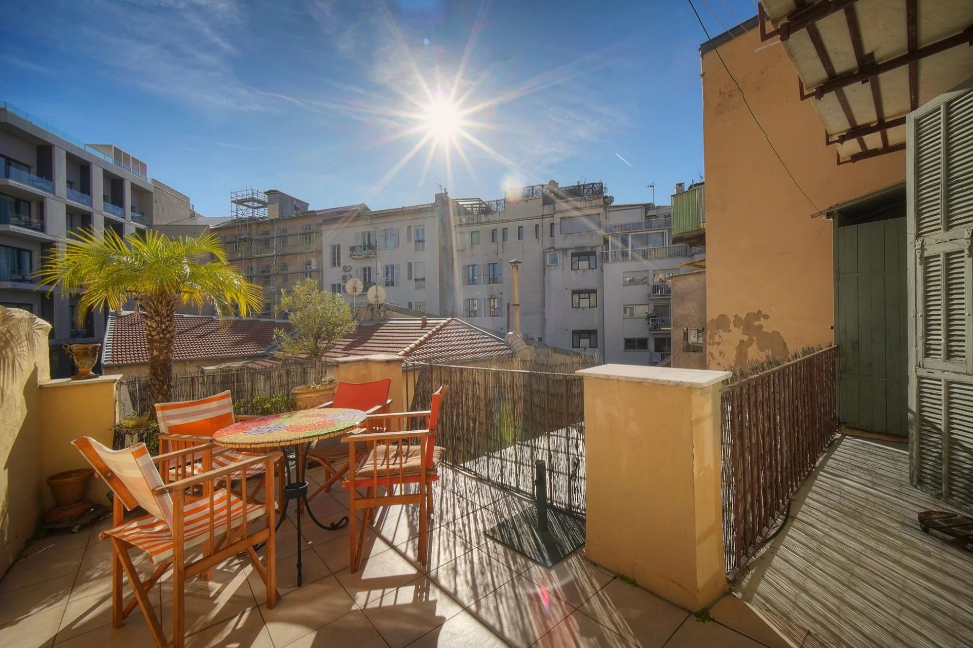 Rue Masséna – magnifique 3-pièces ensoleillé avec terrasse a pied des plages et des commerces