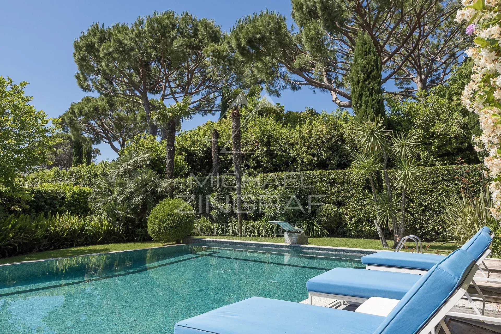 5 Bedroom Villa/Townhouse's Image 5