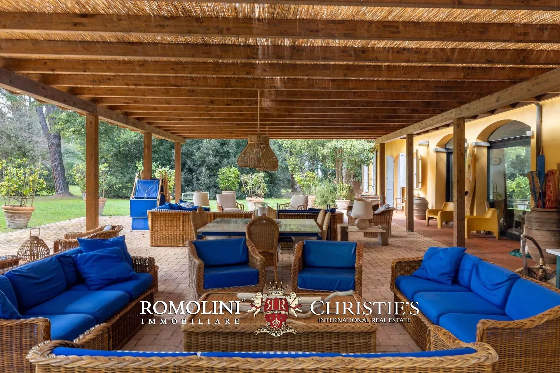 4 Bedroom Villa/Townhouse's Image 9