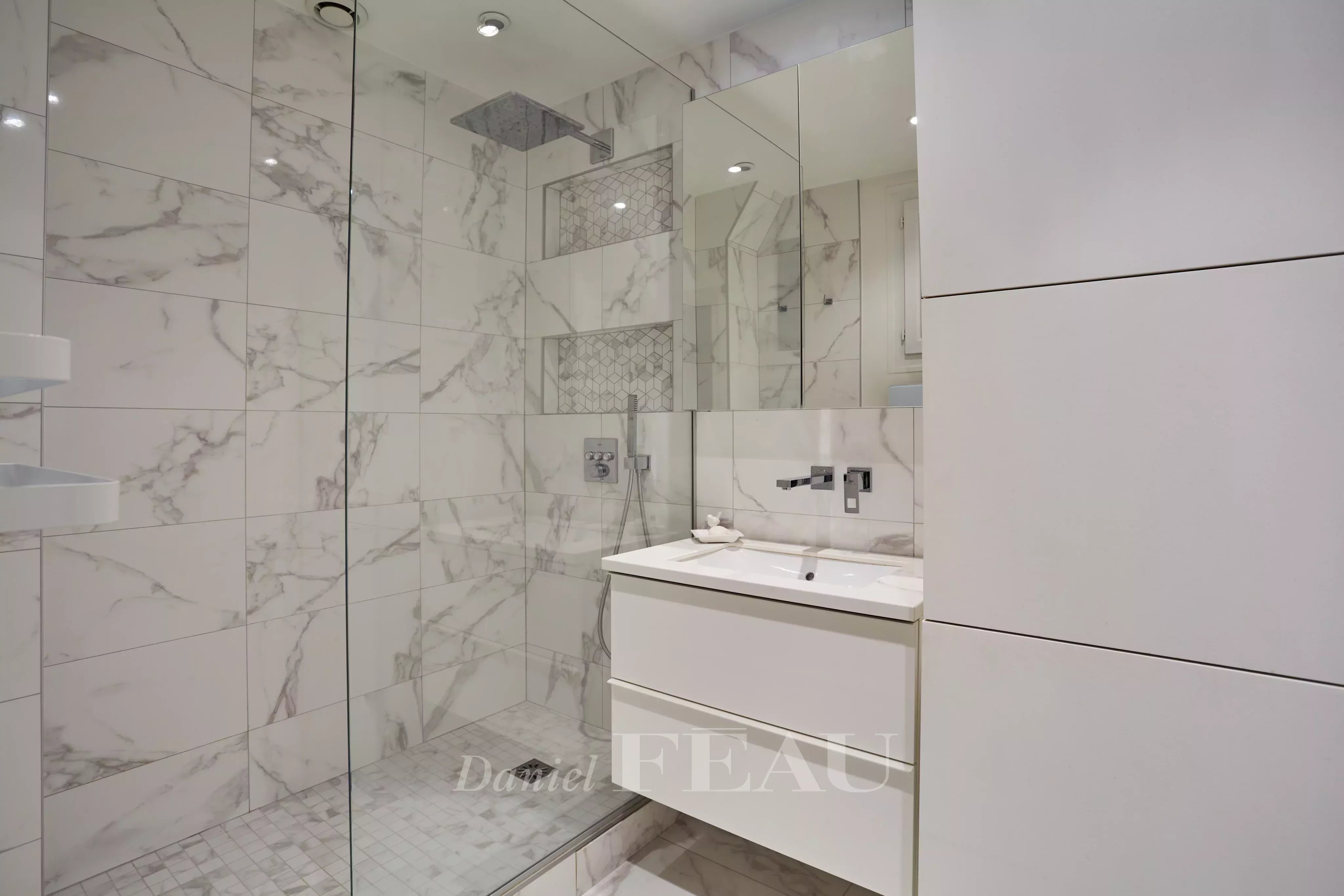 Location Appartement Paris 16ème