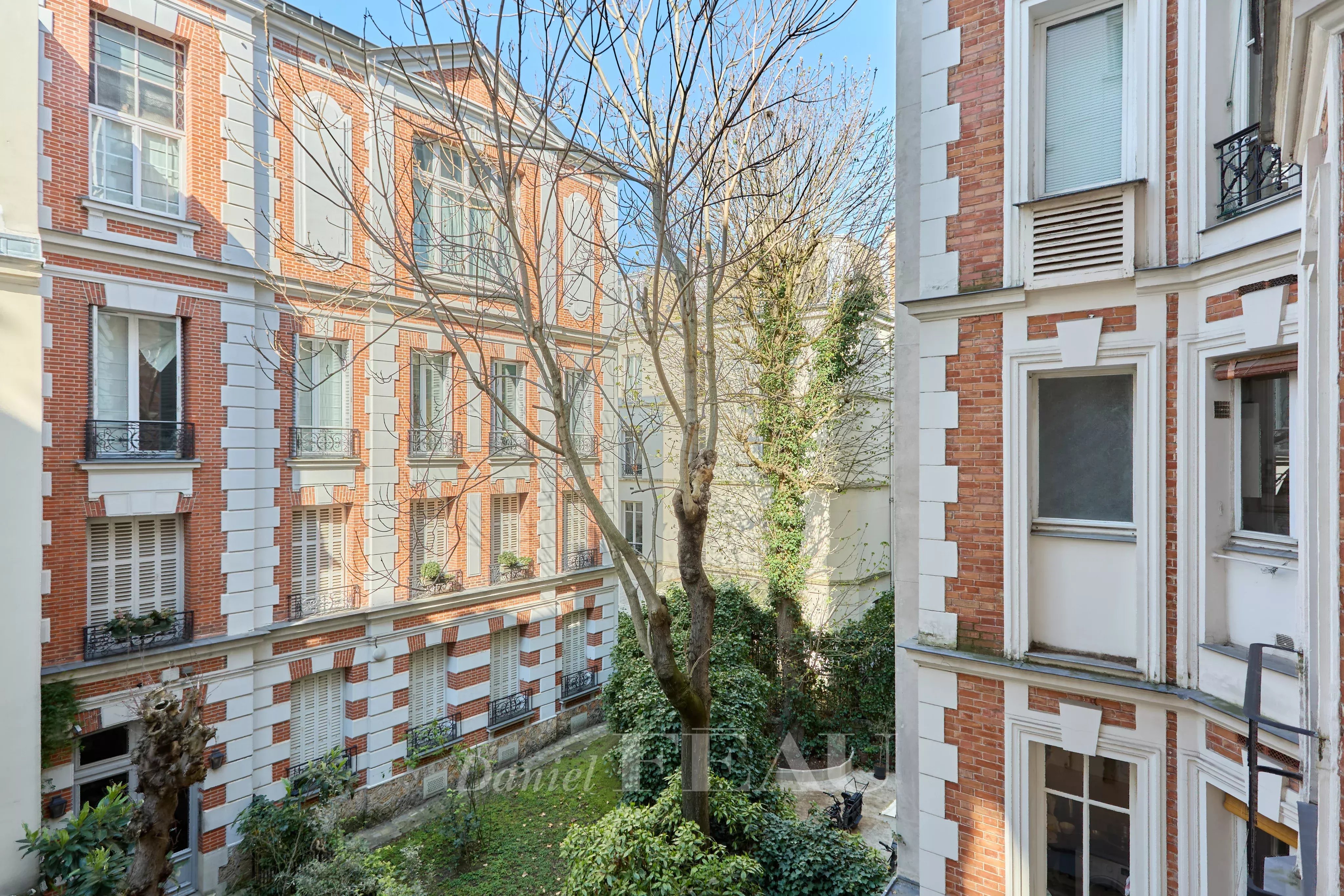 Sale Apartment Paris 6th