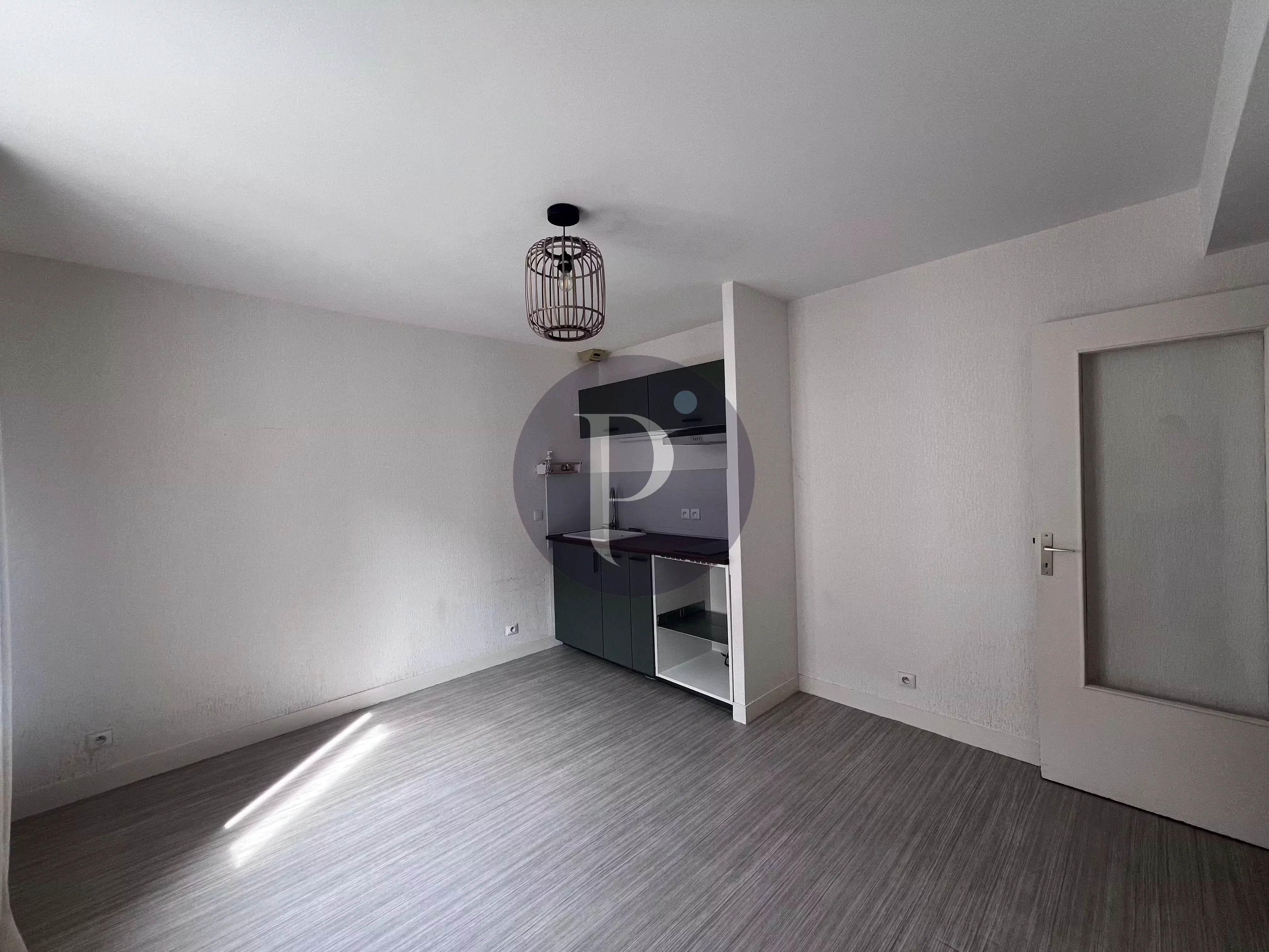 location-appartement-2-pieces-verrieres-le-buisson-83877256