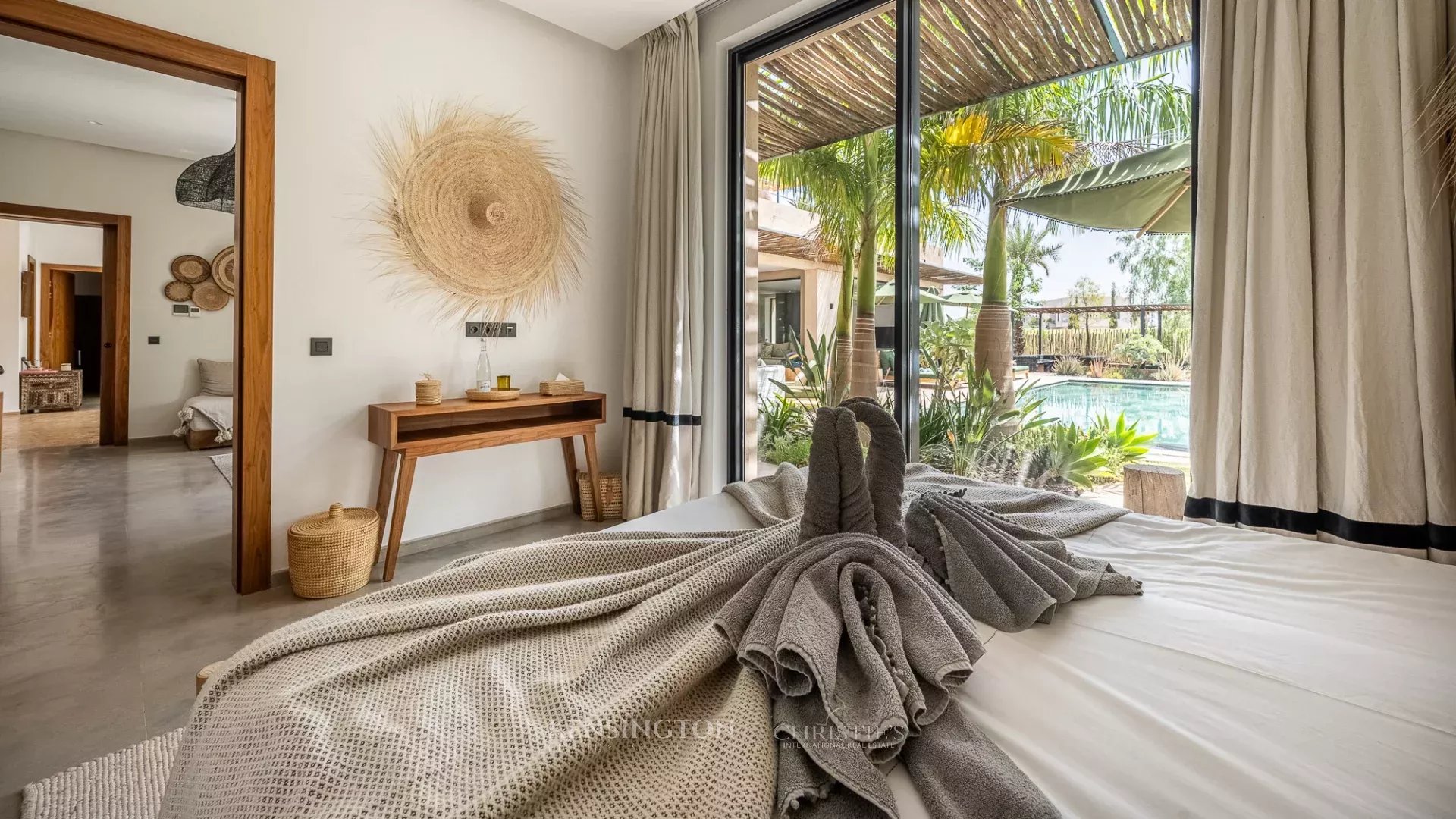 6 Bedroom Villa/Townhouse's Image 16