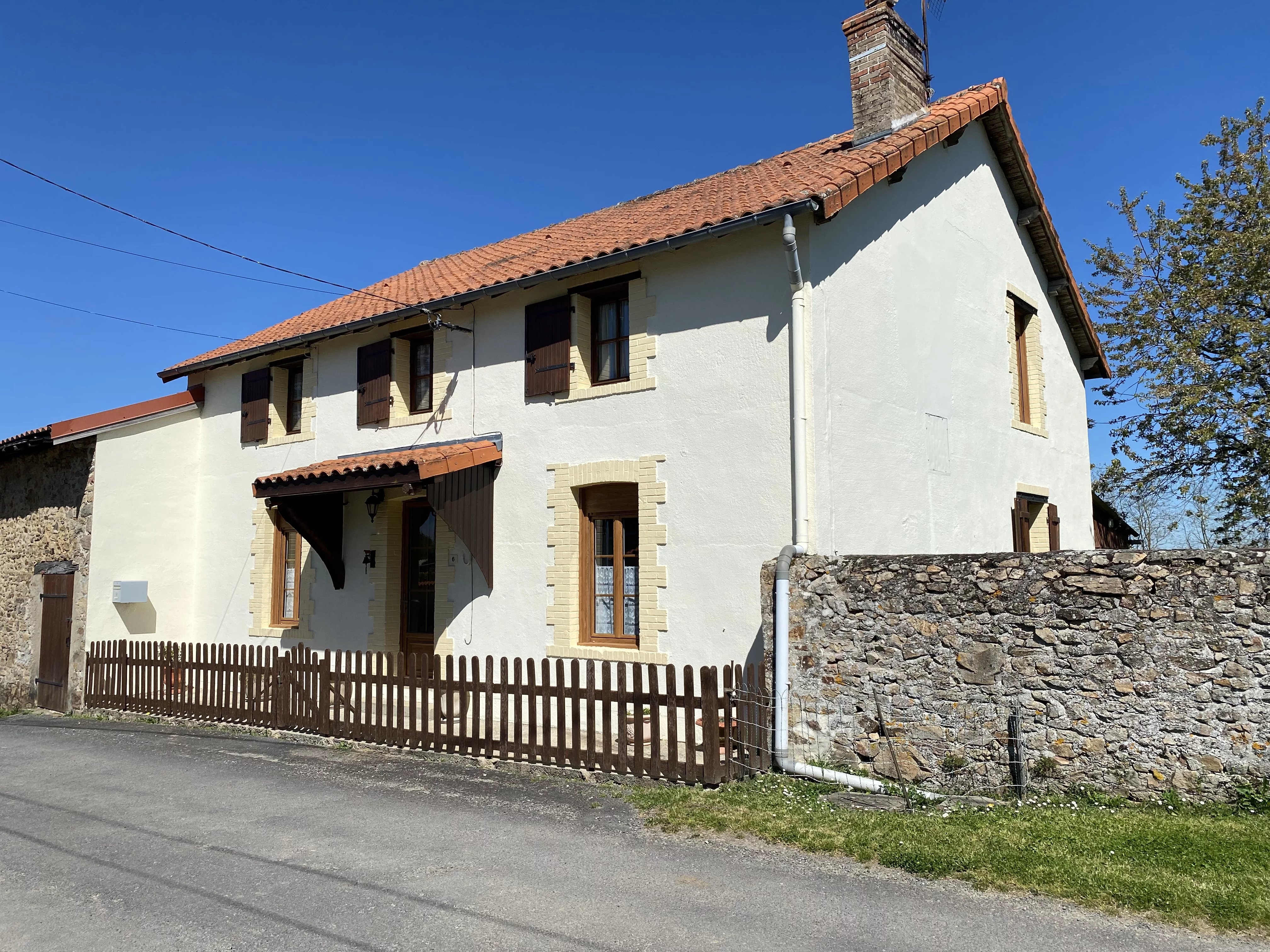 House in Le Dorat - view 1