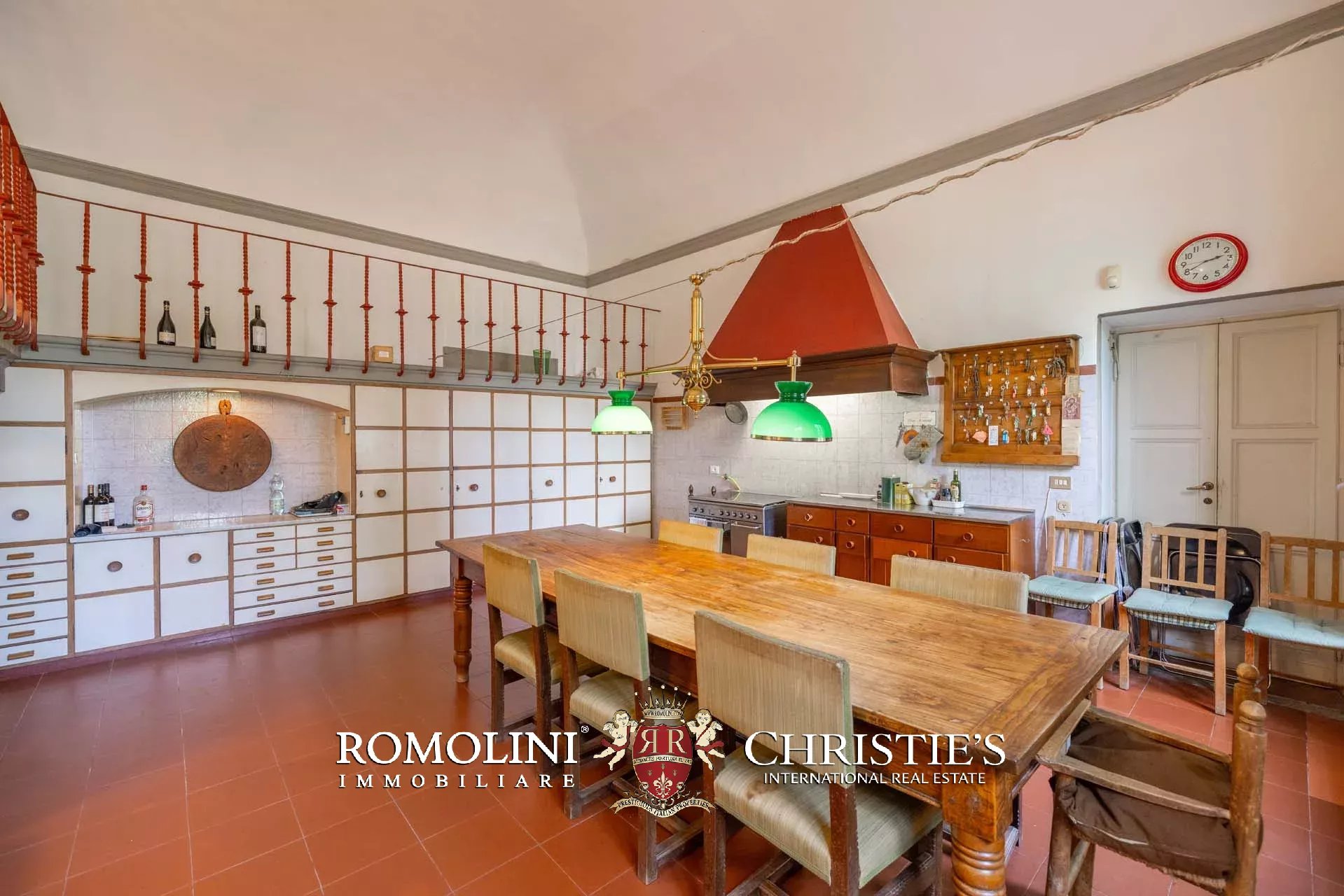 7 Bedroom Villa/Townhouse's Image 49