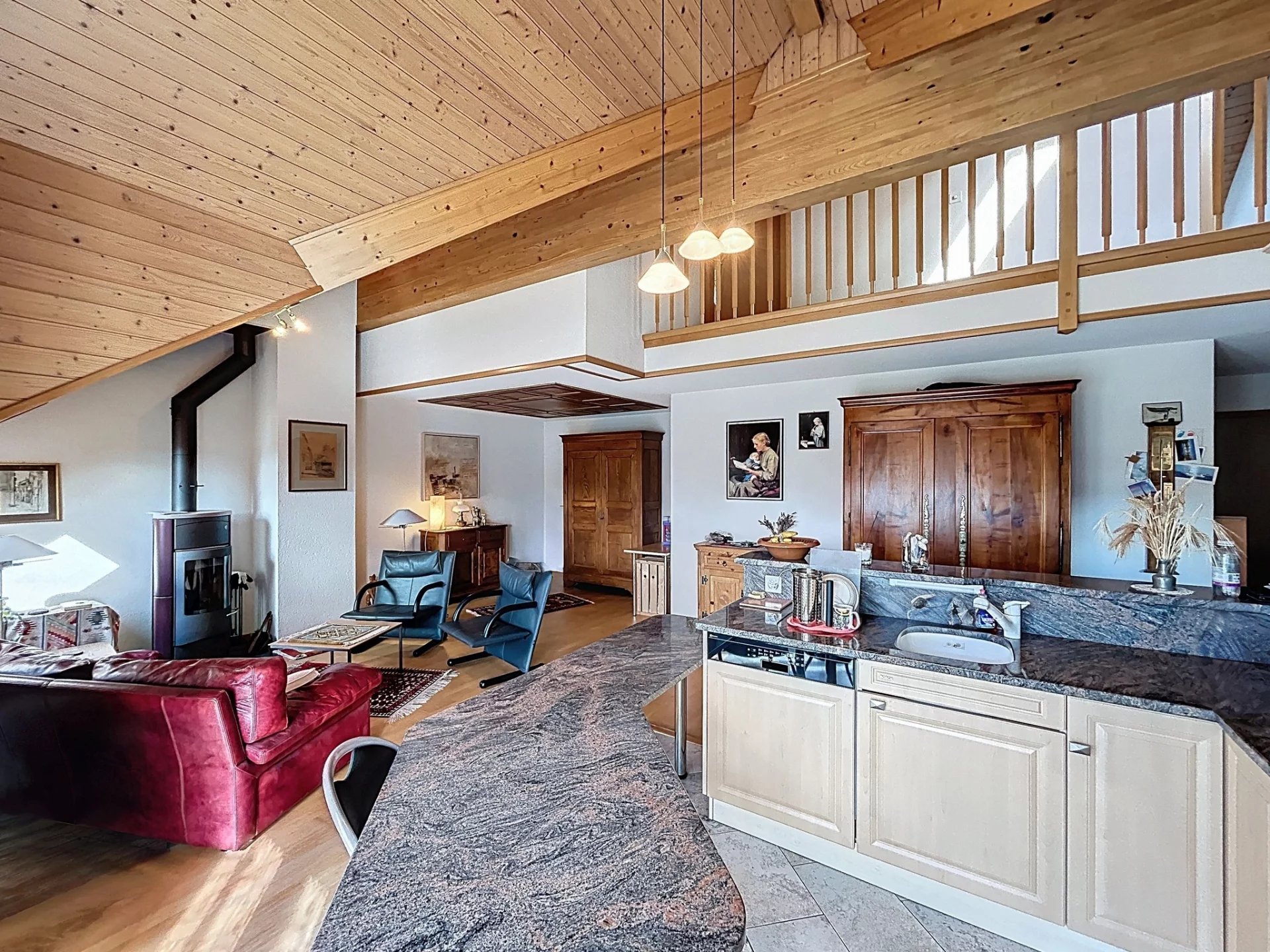 Parfait pour une famille ! Lumineux et spacieux !