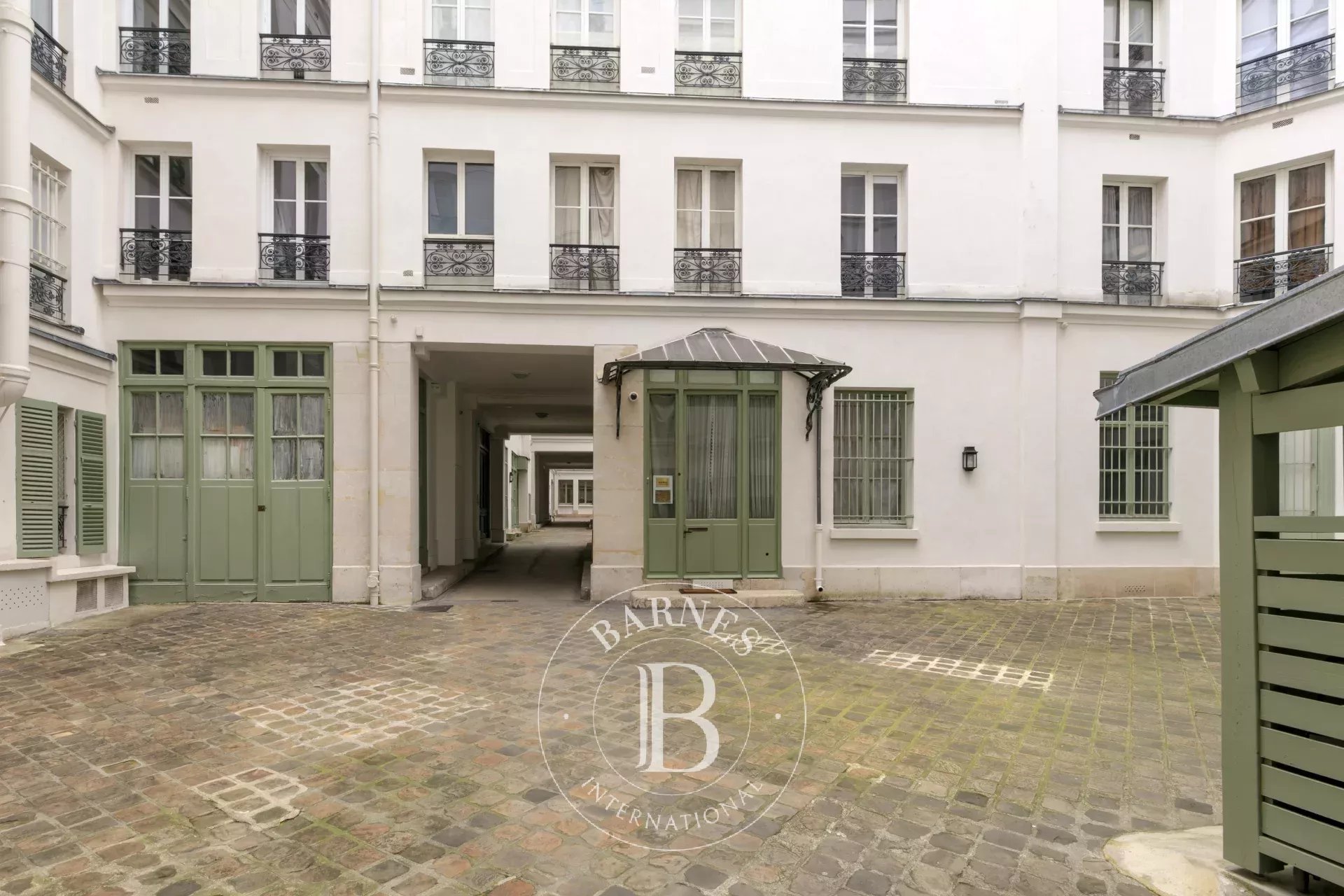 Daire Paris 8ème - picture 17