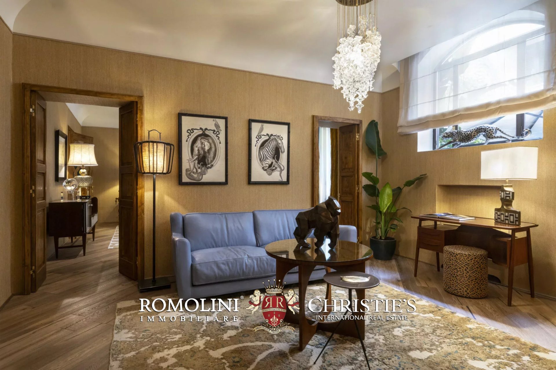 13 Bedroom Villa/Townhouse's Image 25