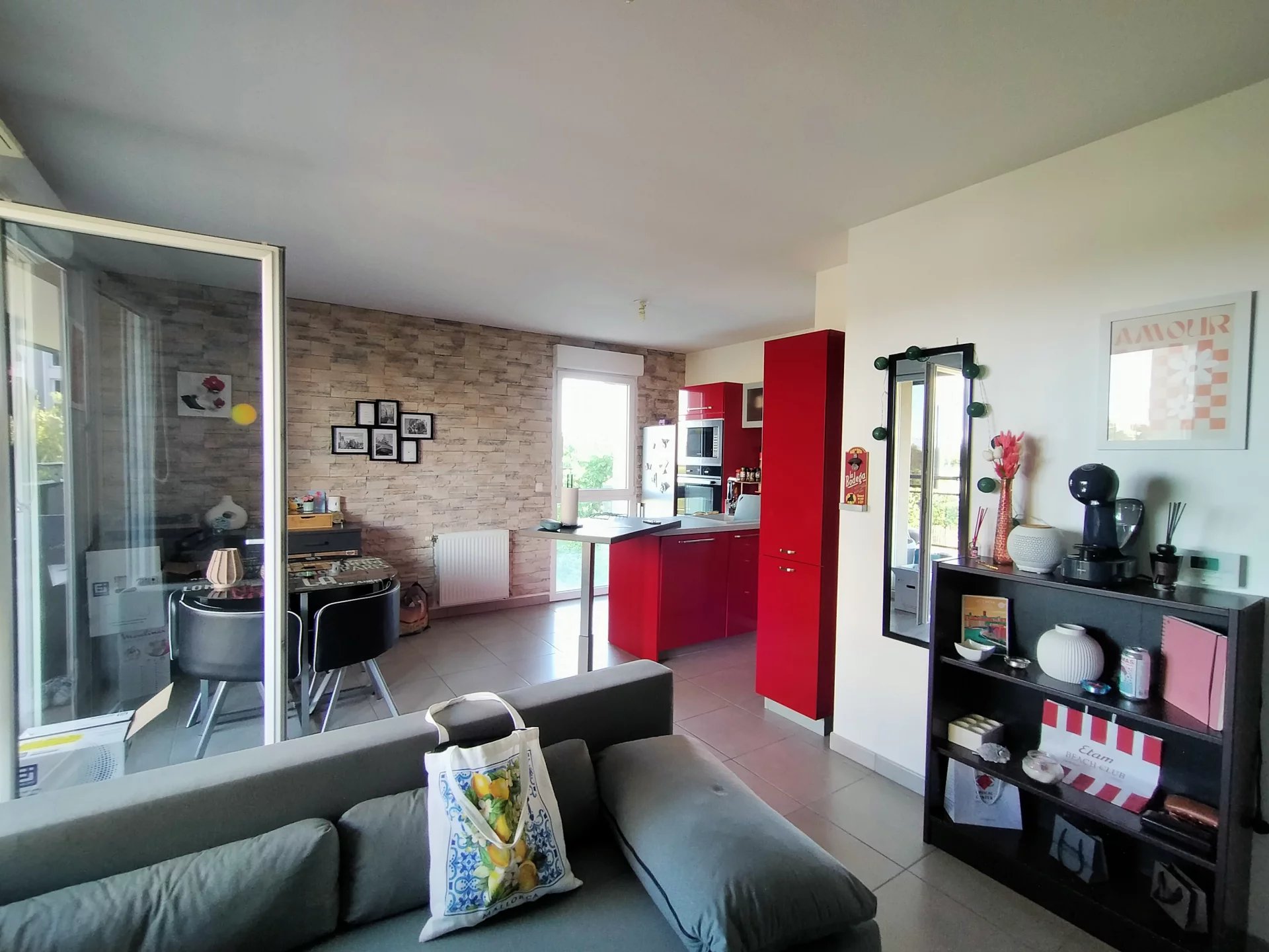 84811766 Location Meyzieu