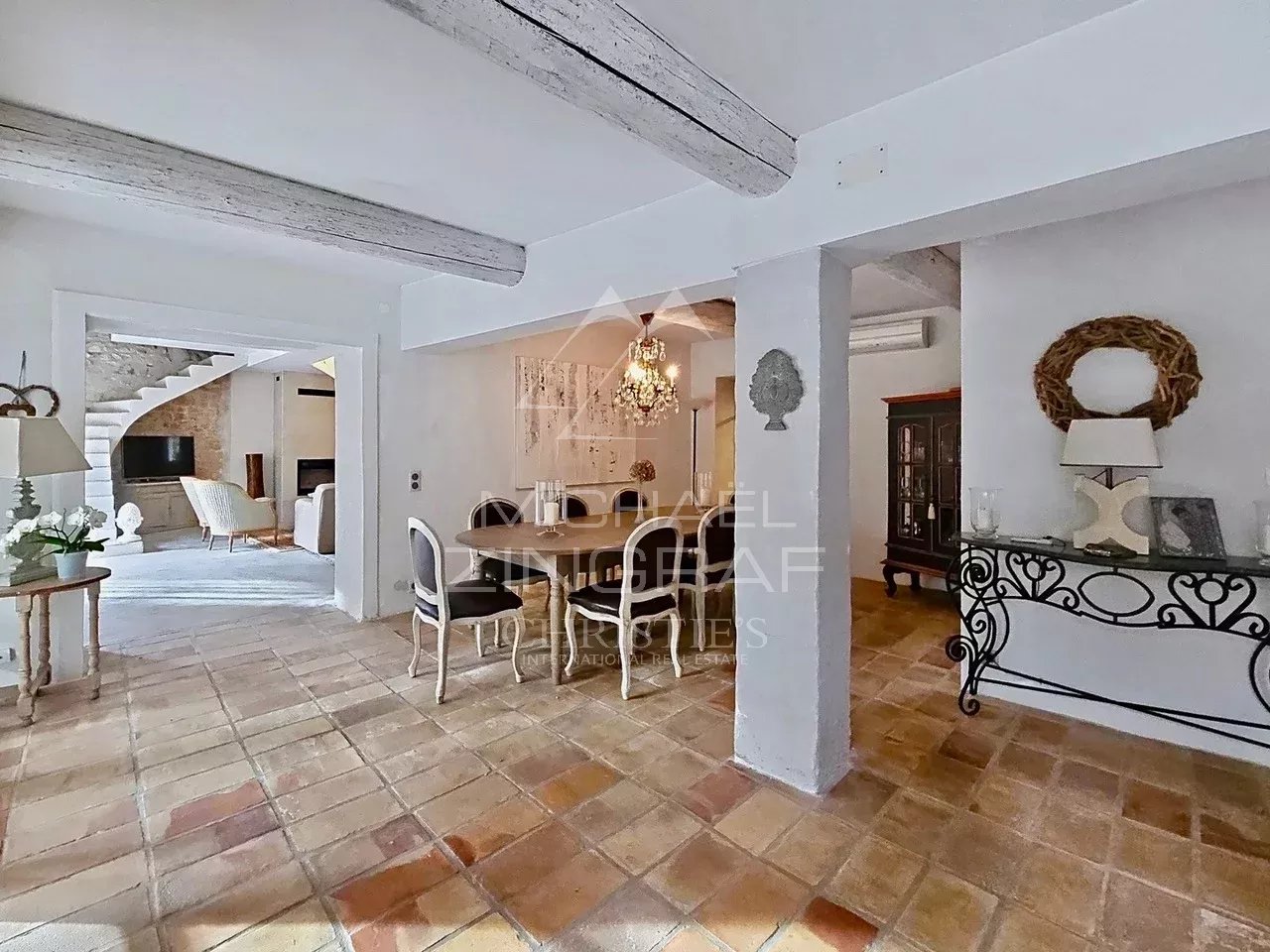 7 Bedroom Villa/Townhouse's Image 5