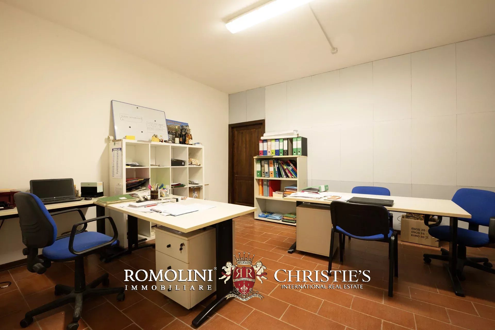 3 Bedroom Vineyard's Image 28