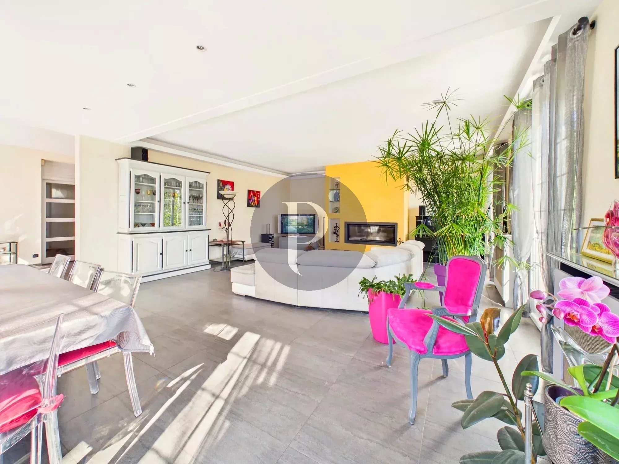 vente-maison-8-pieces-verrieres-le-buisson-85103086