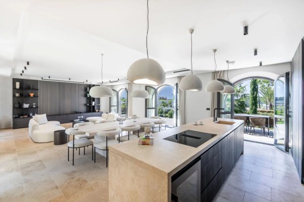 Seafront Luxury Villa in Cap d'Antibes | Exceptional Family Estate — photo 6