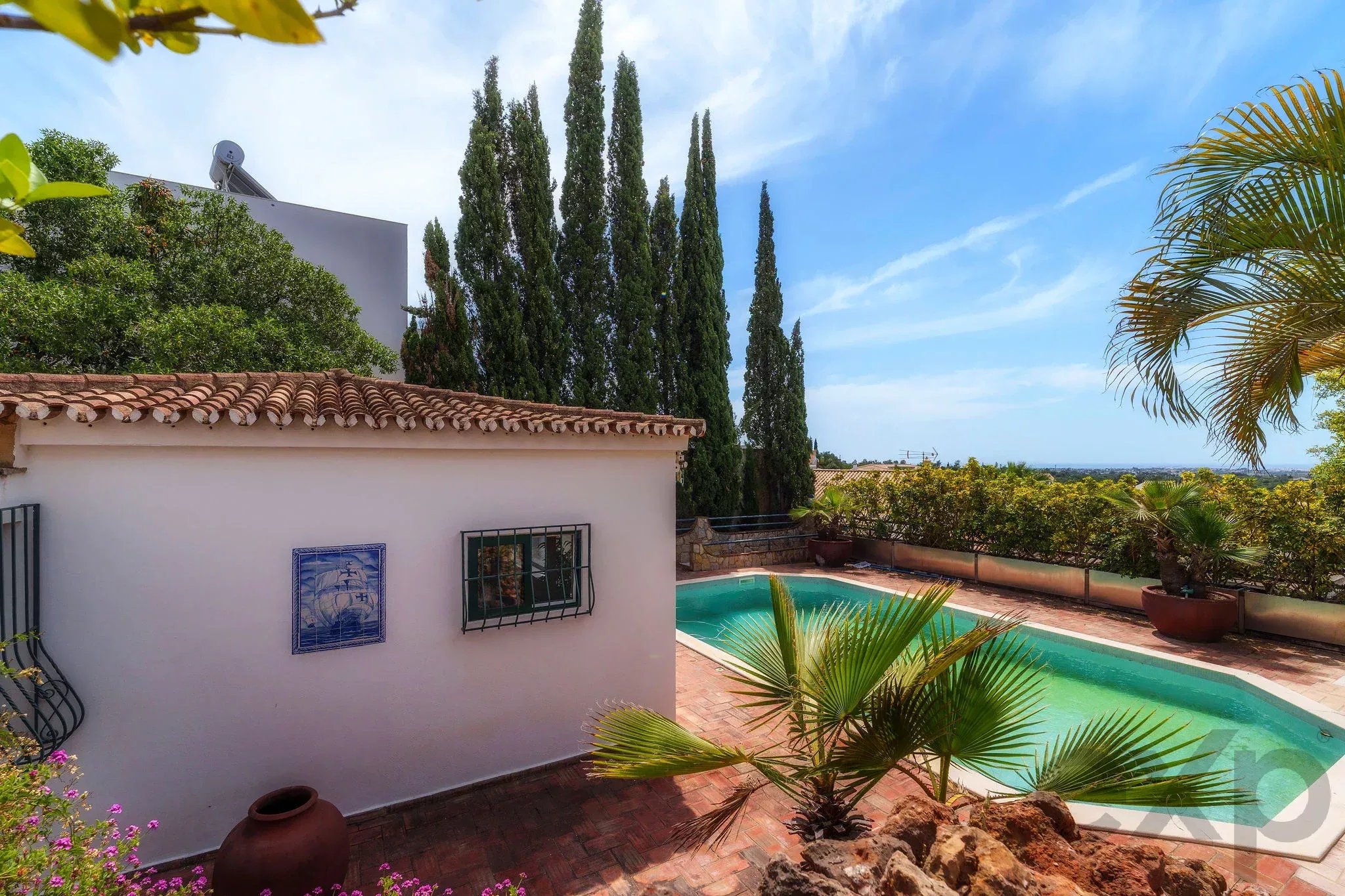 Exceptional hilltop villa with panoramic sea and countryside views 86991734 image 2