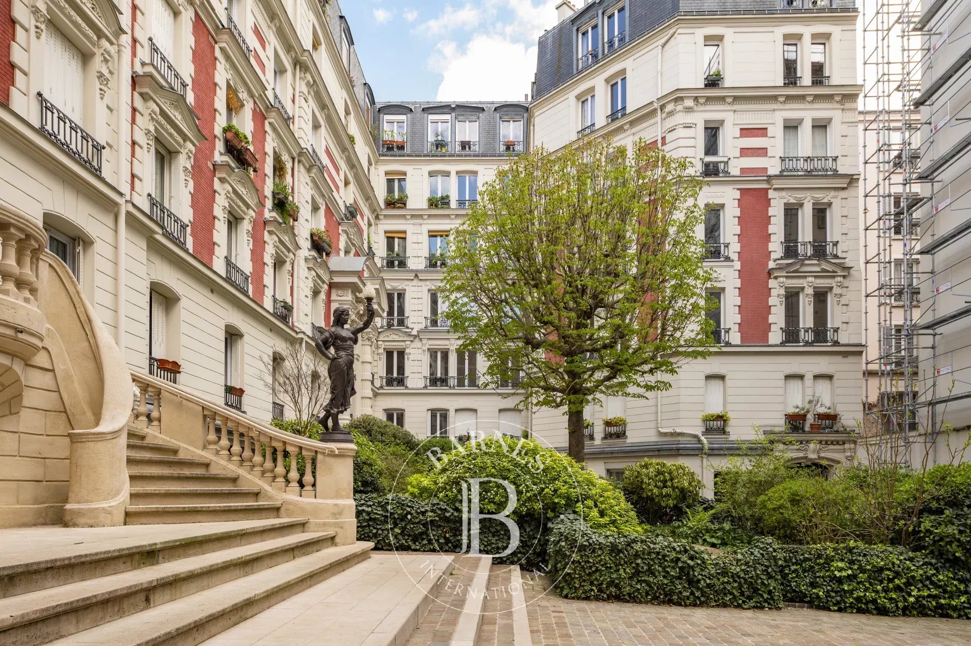 Daire Paris 18ème - picture 17