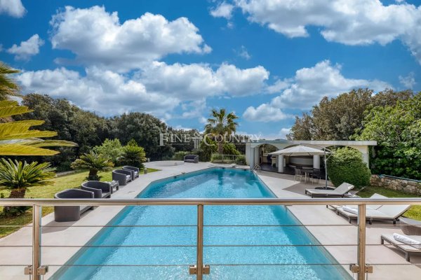 Luxury 9-Bedroom Family Estate with Tennis & Helipad in Valbonne — photo 3